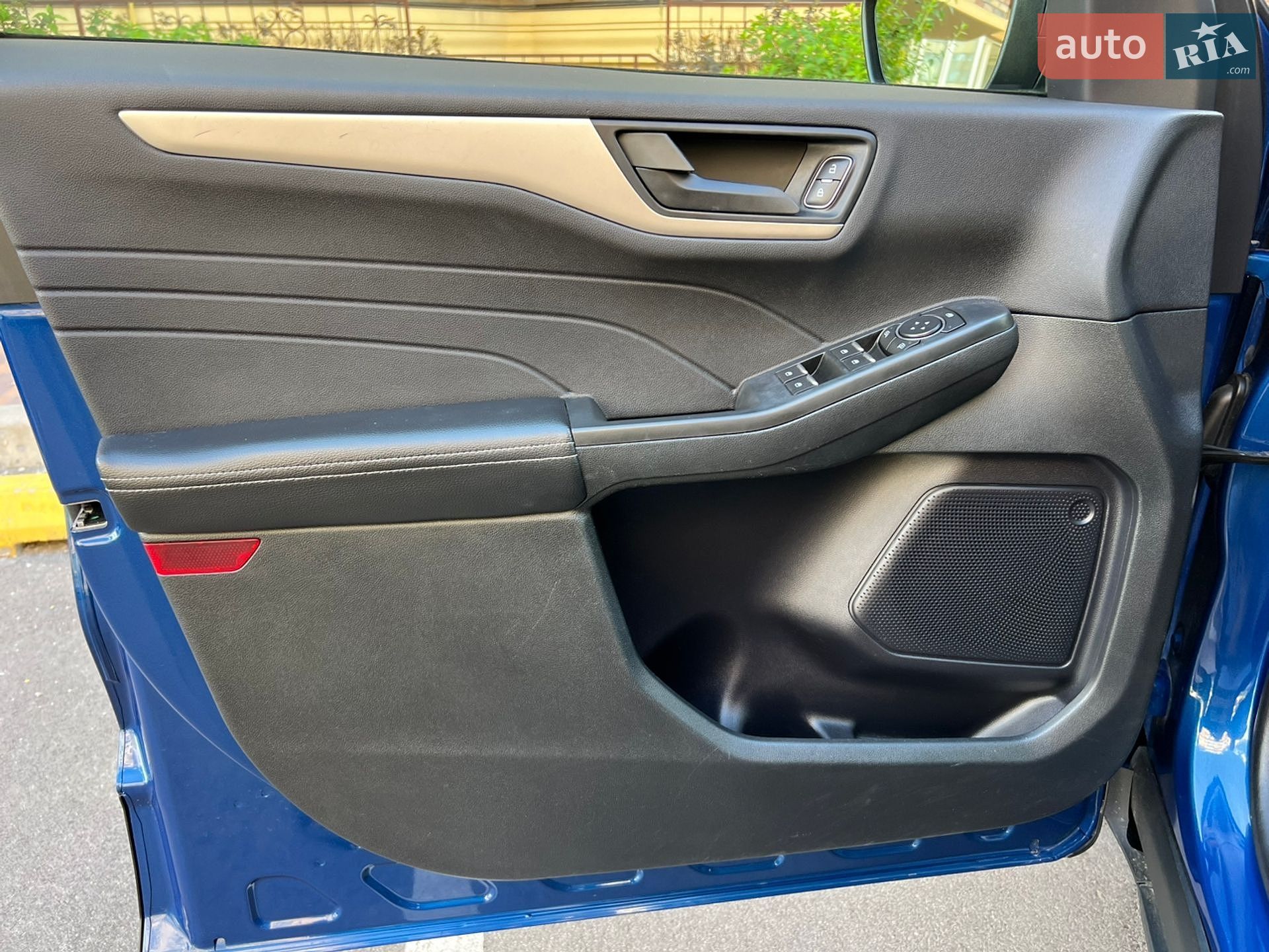 Ford Escape 2022 VIN 1FMCU9G66NUB84954 фото оголошення 33 з 43