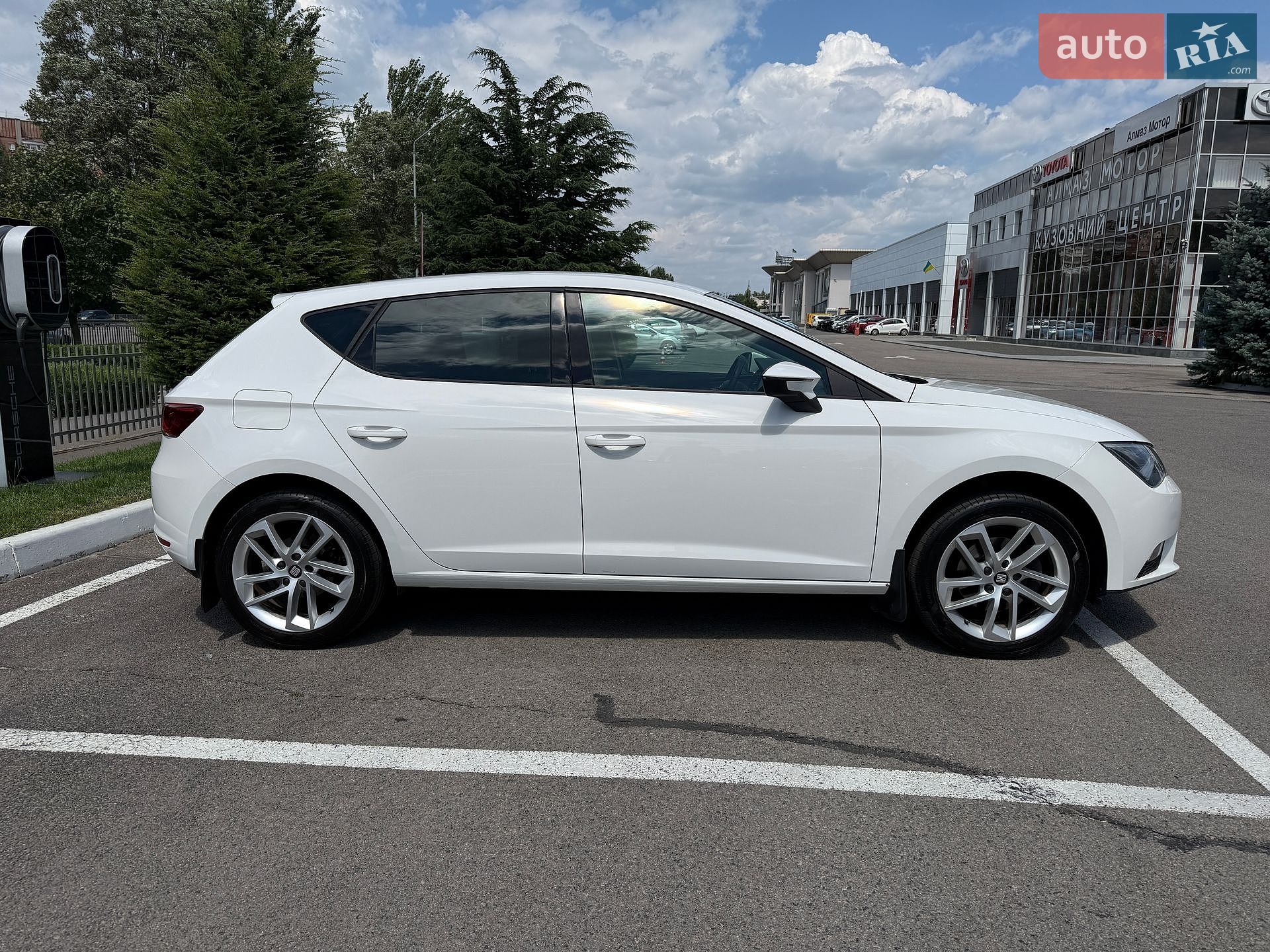 SEAT Leon 2016 VIN VSSZZZ5FZGR086107 фото оголошення 4 з 26