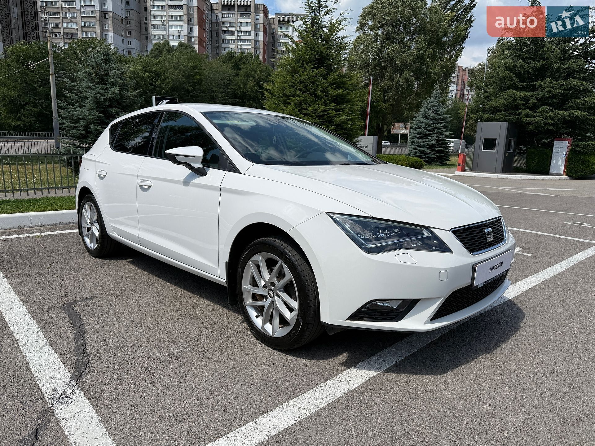 SEAT Leon 2016 VIN VSSZZZ5FZGR086107 фото оголошення 3 з 26