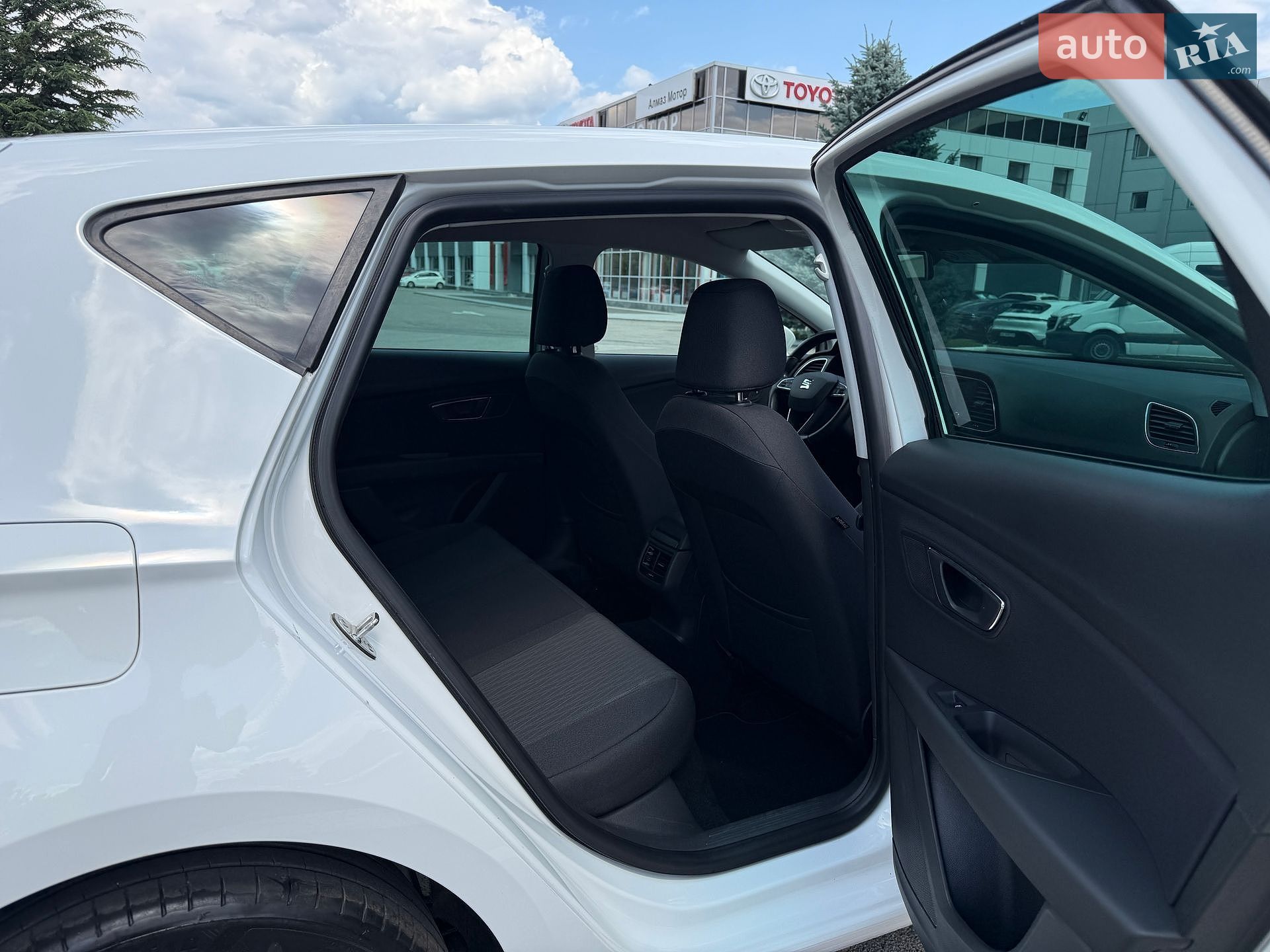 SEAT Leon 2016 VIN VSSZZZ5FZGR086107 фото оголошення 16 з 26