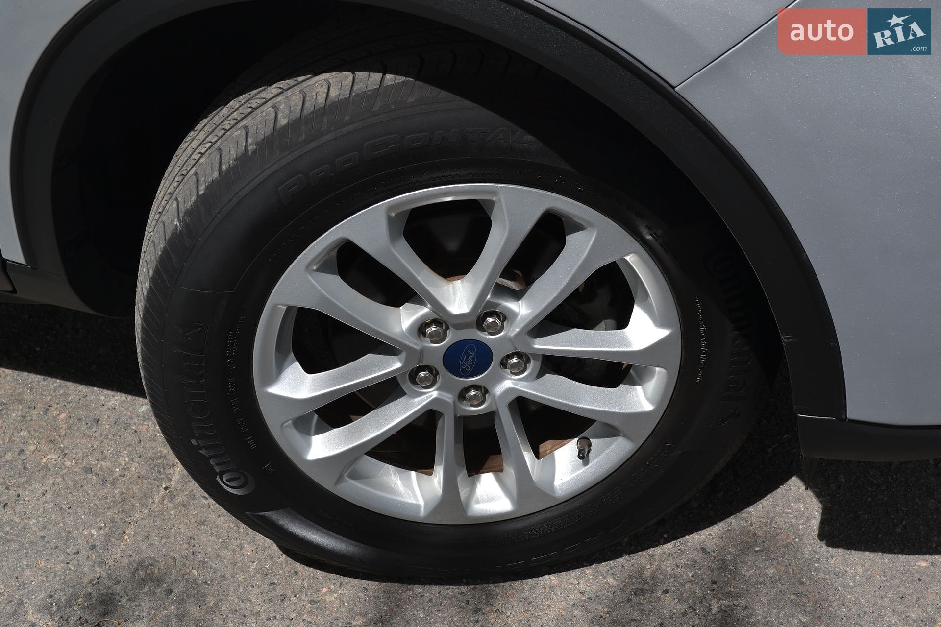 Ford Escape 2020 VIN 1FMCU9G68LUC38722 фото оголошення 2 з 49