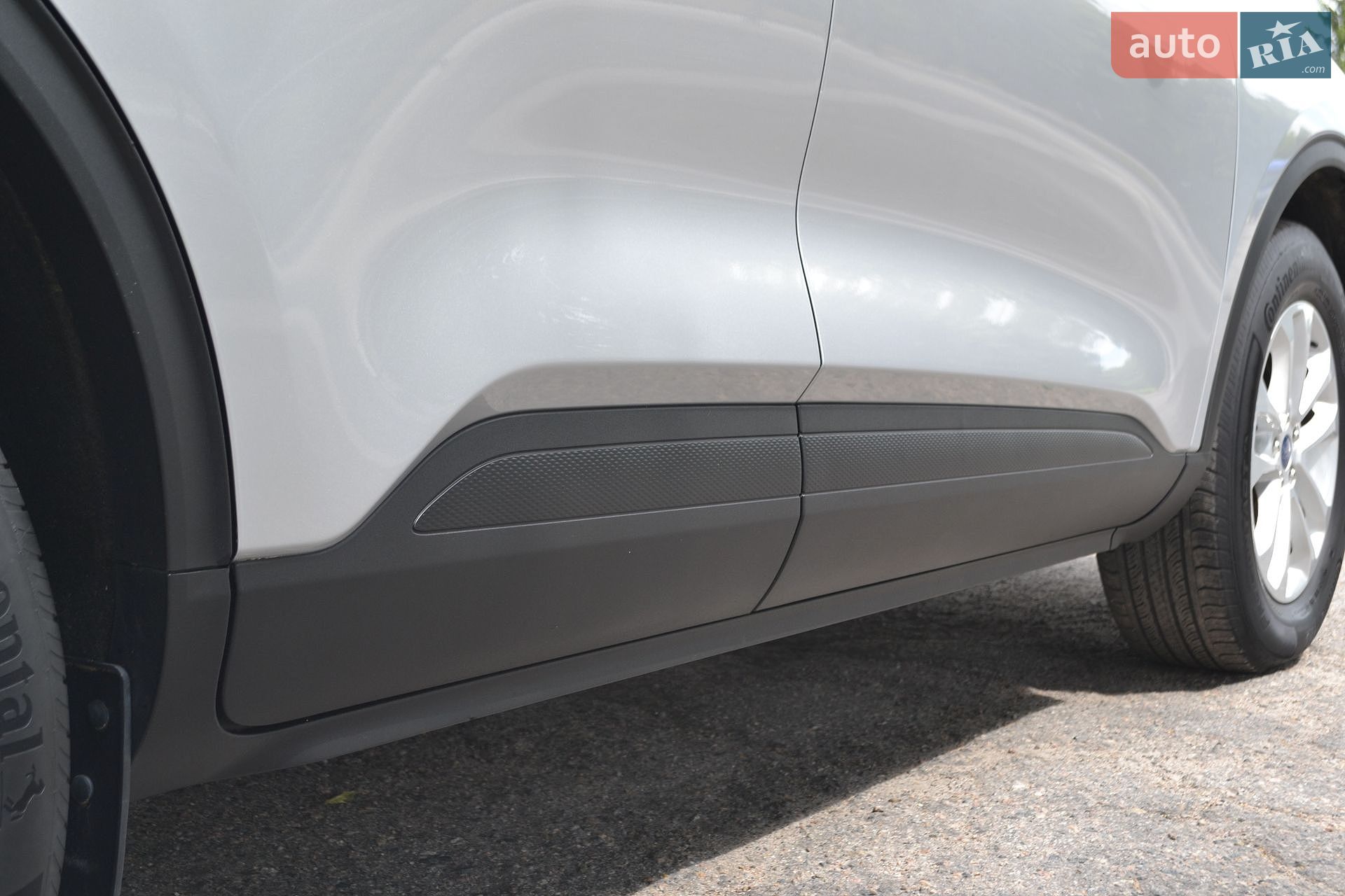 Ford Escape 2020 VIN 1FMCU9G68LUC38722 фото оголошення 17 з 49