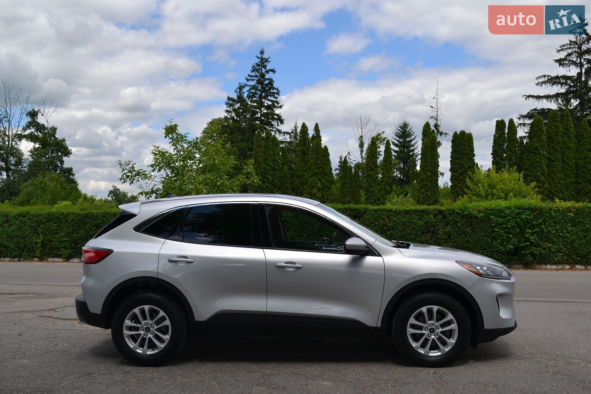Ford Escape 2020 VIN 1FMCU9G68LUC38722 фото оголошення 18 з 49