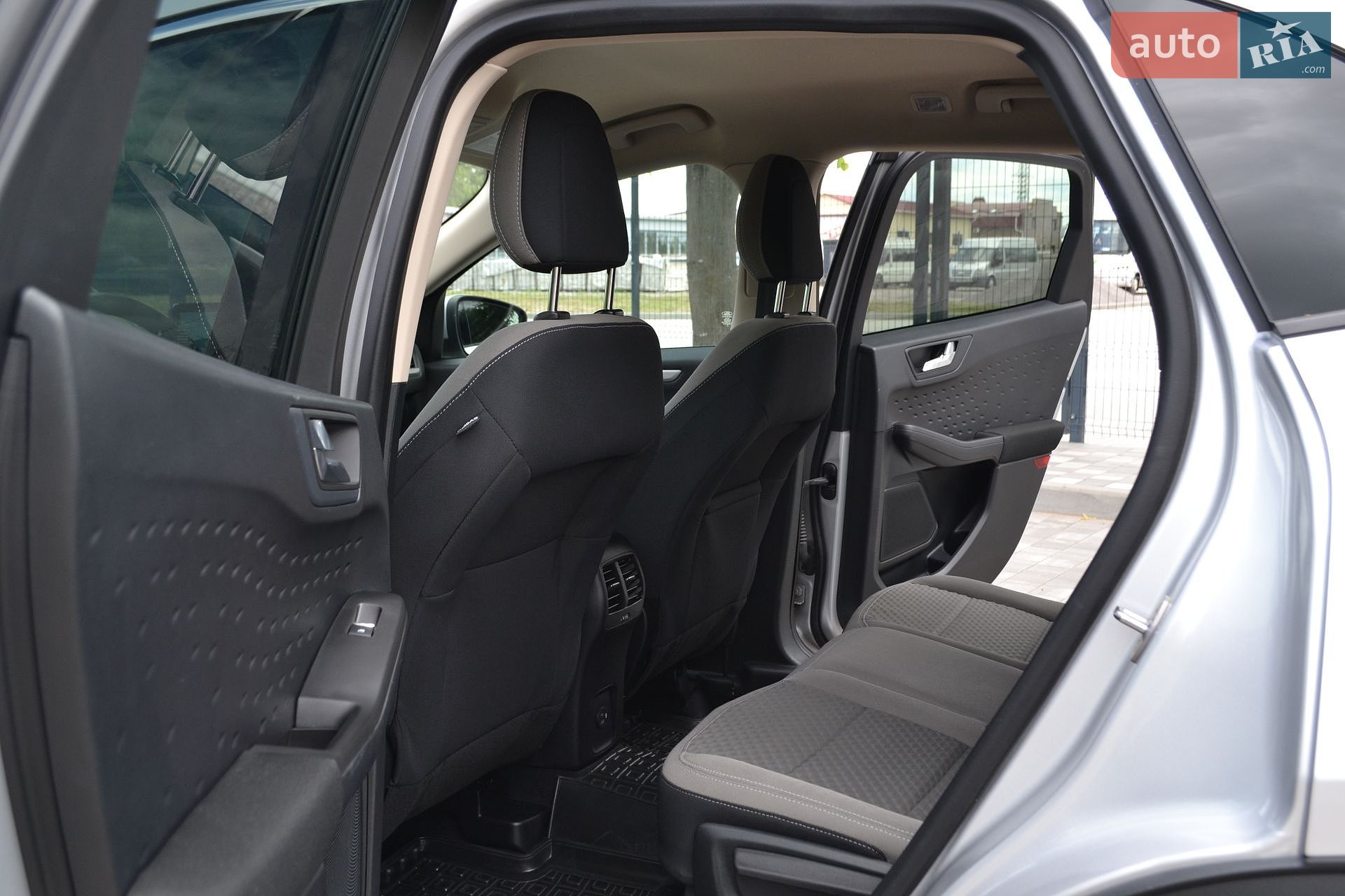 Ford Escape 2020 VIN 1FMCU9G68LUC38722 фото оголошення 40 з 49