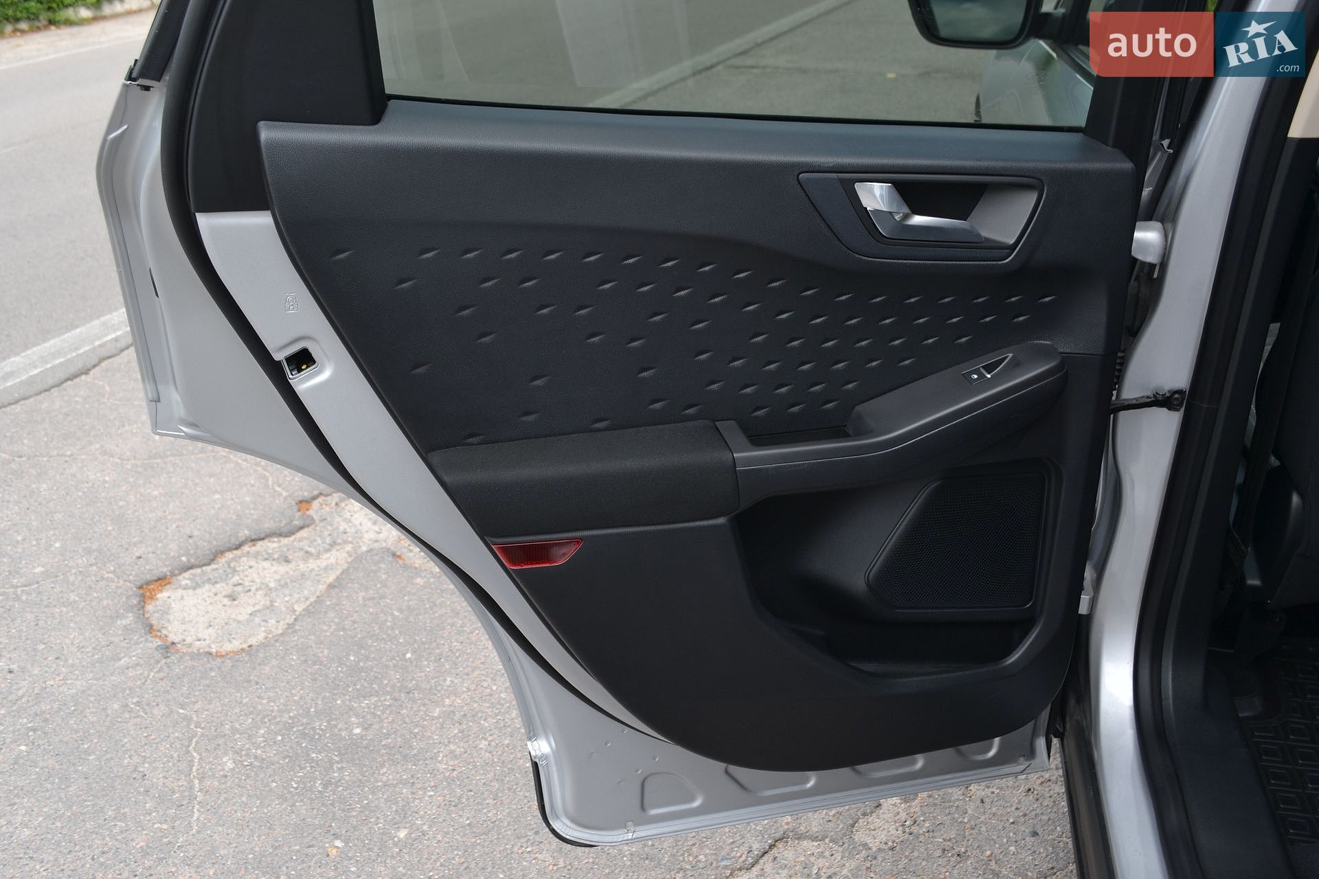 Ford Escape 2020 VIN 1FMCU9G68LUC38722 фото оголошення 42 з 49