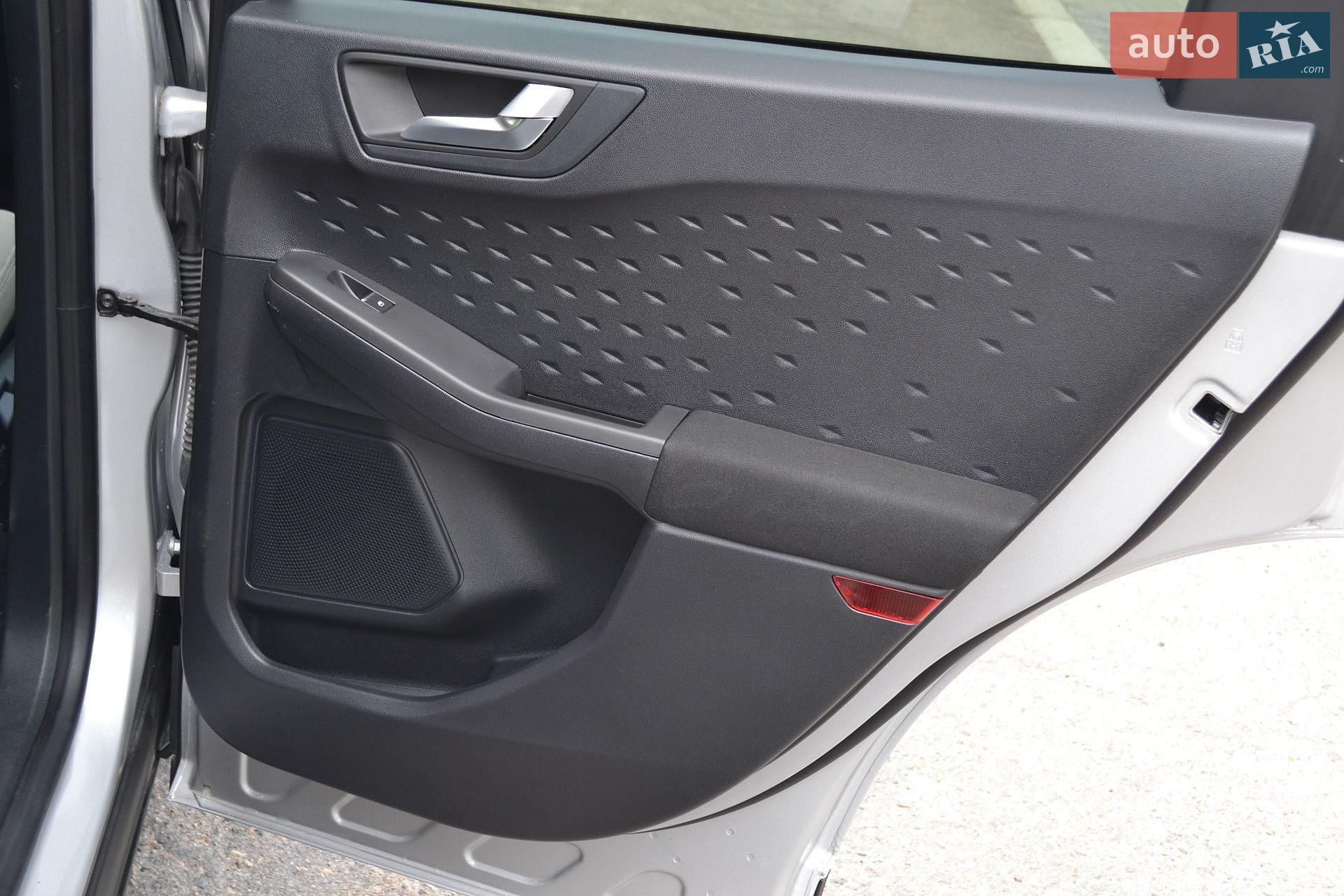 Ford Escape 2020 VIN 1FMCU9G68LUC38722 фото оголошення 45 з 49