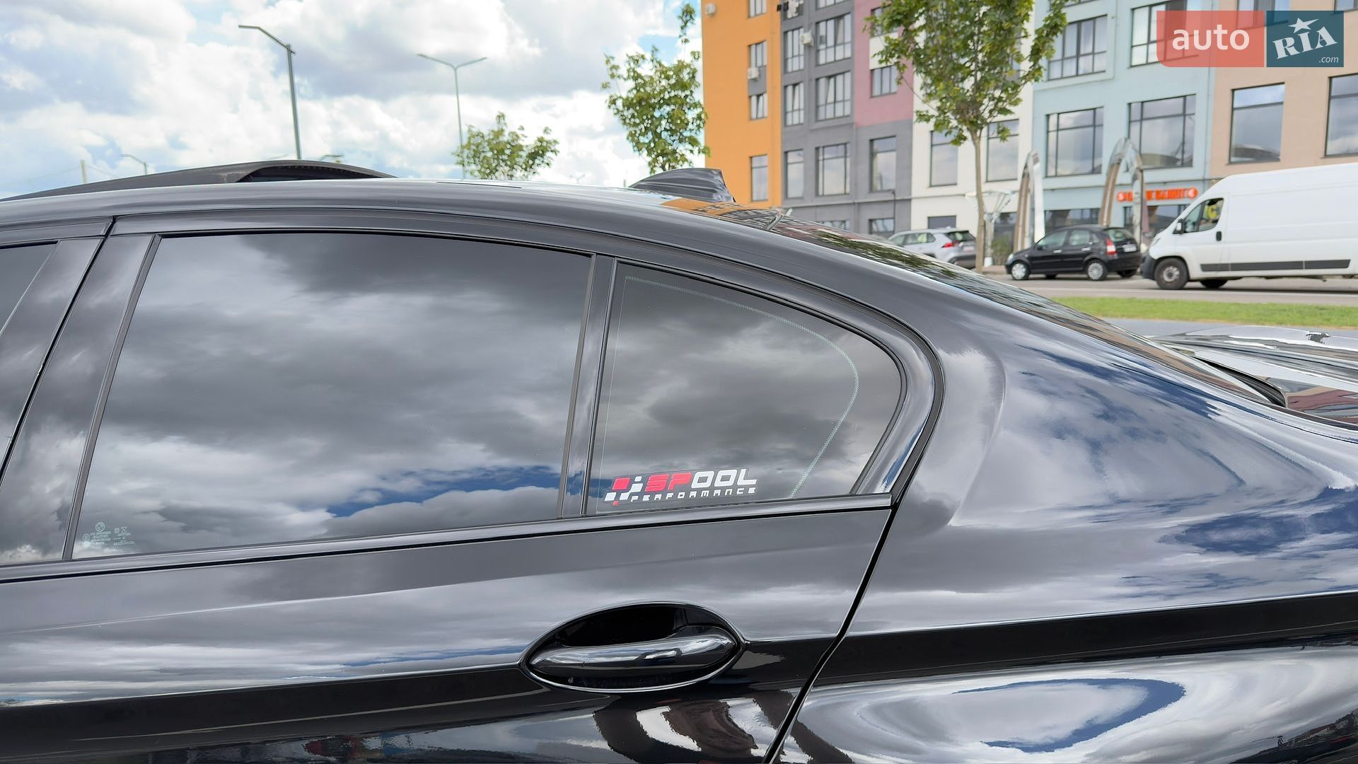 BMW 5 Series 2018 VIN WBAJE7C54KWD55100 фото оголошення 7 з 19