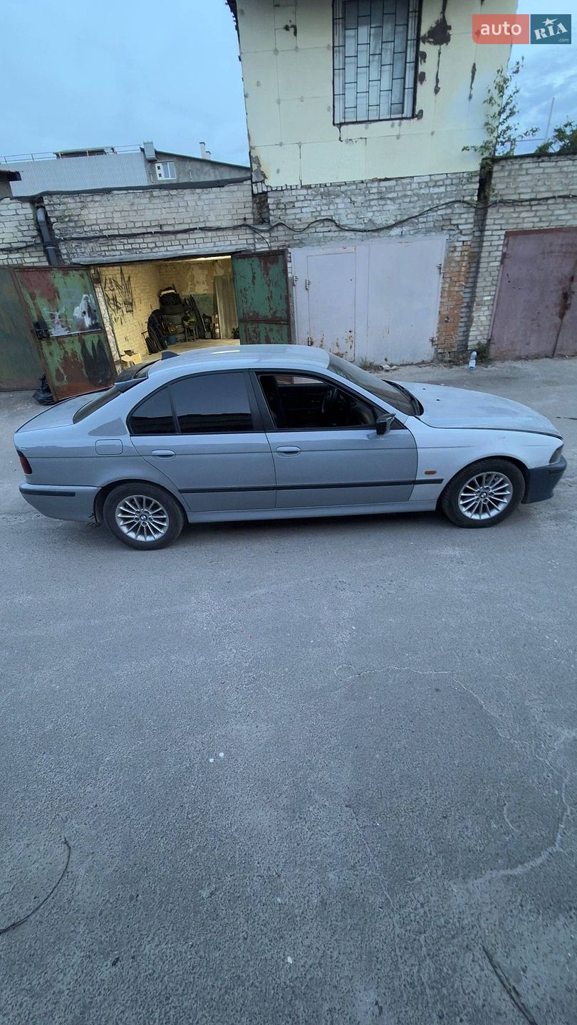 BMW 5 Series 1996 VIN WBADF810X0BT03723 фото оголошення 30 з 37