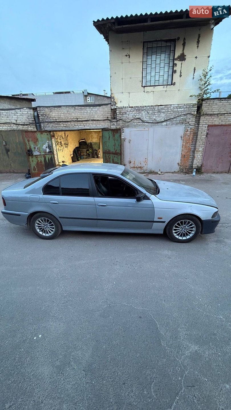 BMW 5 Series 1996 VIN WBADF810X0BT03723 фото оголошення 31 з 37