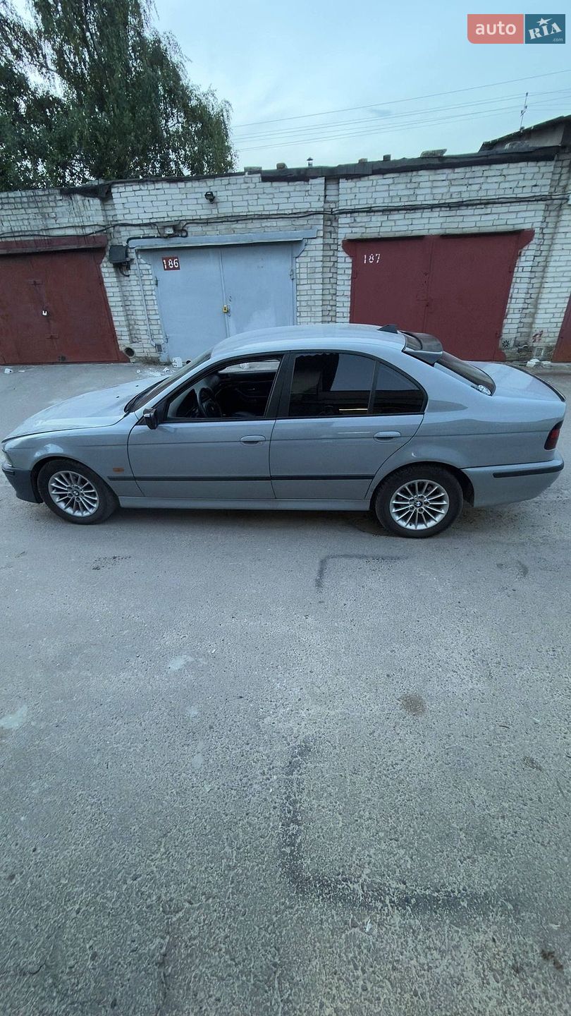 BMW 5 Series 1996 VIN WBADF810X0BT03723 фото оголошення 32 з 37