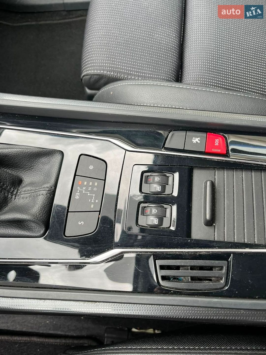 Peugeot 508 2016 VIN VF38EAHWTFL017072 фото оголошення 15 з 40