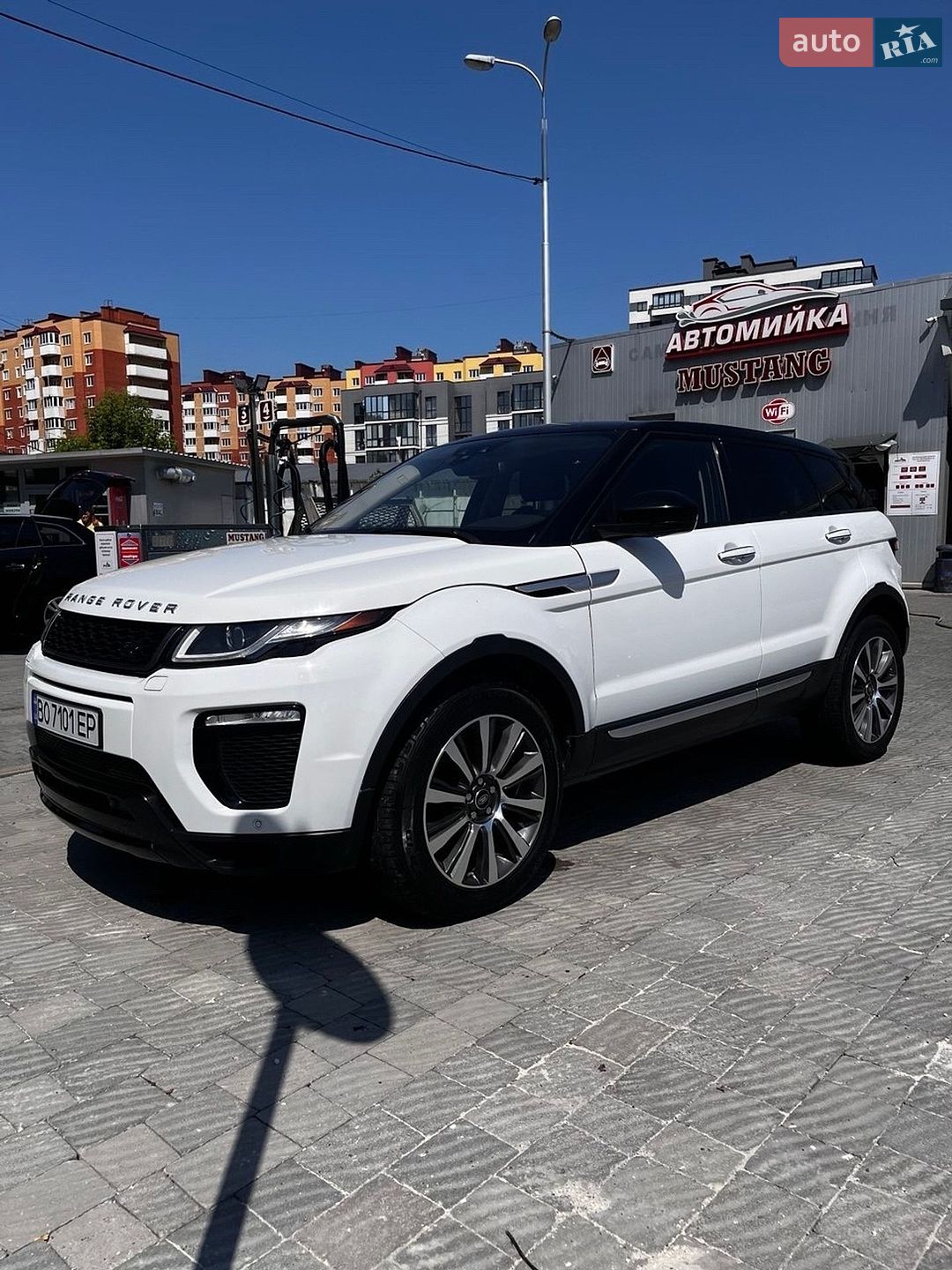 Land Rover Range Rover Evoque 2017 VIN SALVR2BG5HH246453 фото оголошення 7 з 34