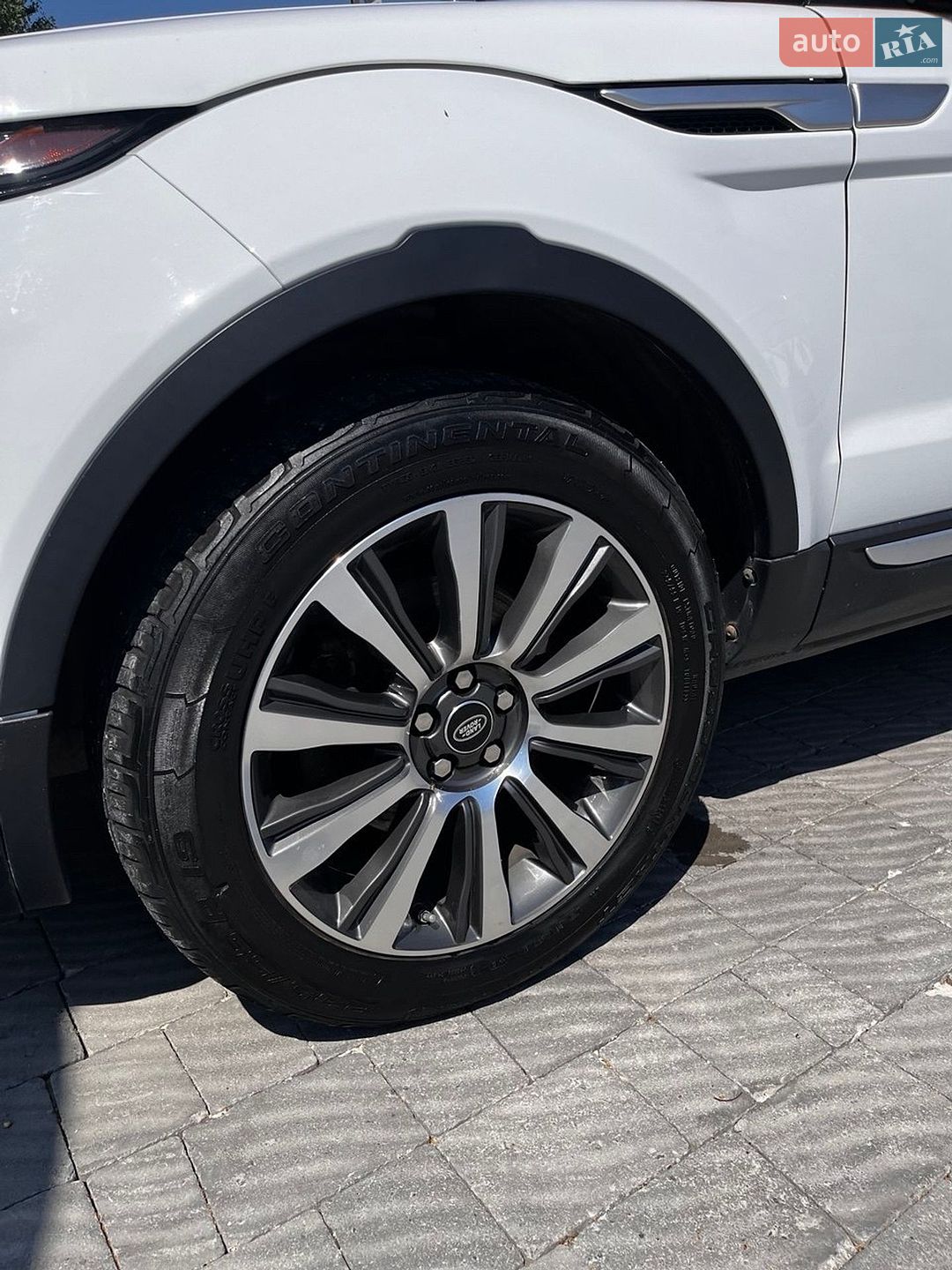Land Rover Range Rover Evoque 2017 VIN SALVR2BG5HH246453 фото оголошення 8 з 34