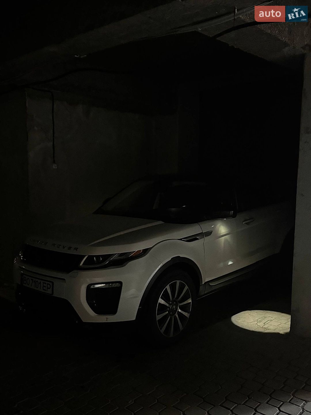 Land Rover Range Rover Evoque 2017 VIN SALVR2BG5HH246453 фото оголошення 31 з 34