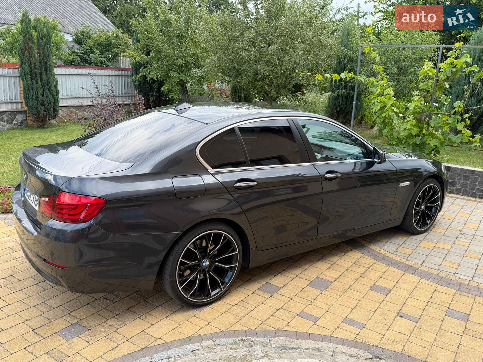 BMW 5 Series 2010 VIN WBAFW31090C563097 фото оголошення 3 з 15