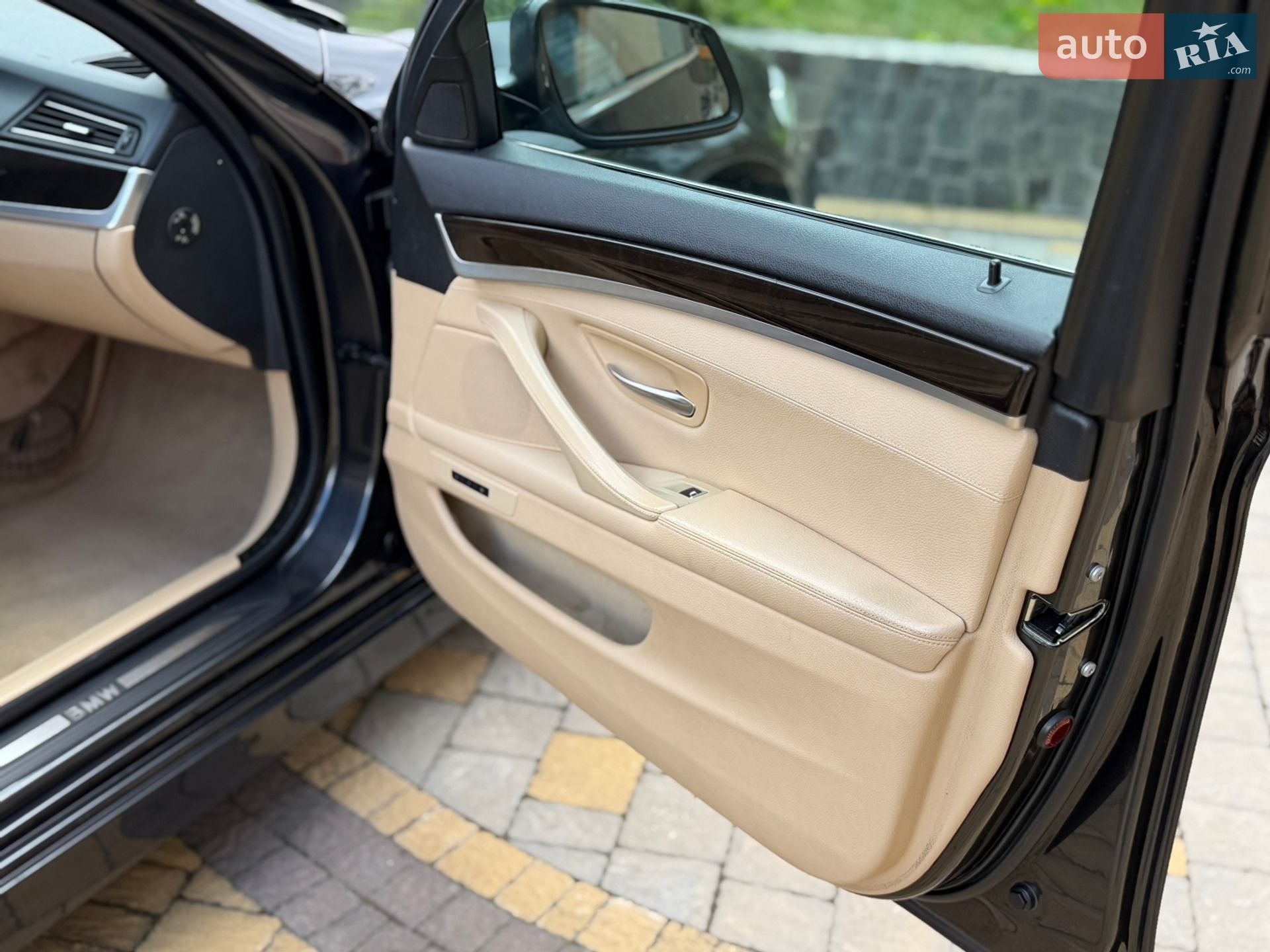 BMW 5 Series 2010 VIN WBAFW31090C563097 фото оголошення 8 з 15