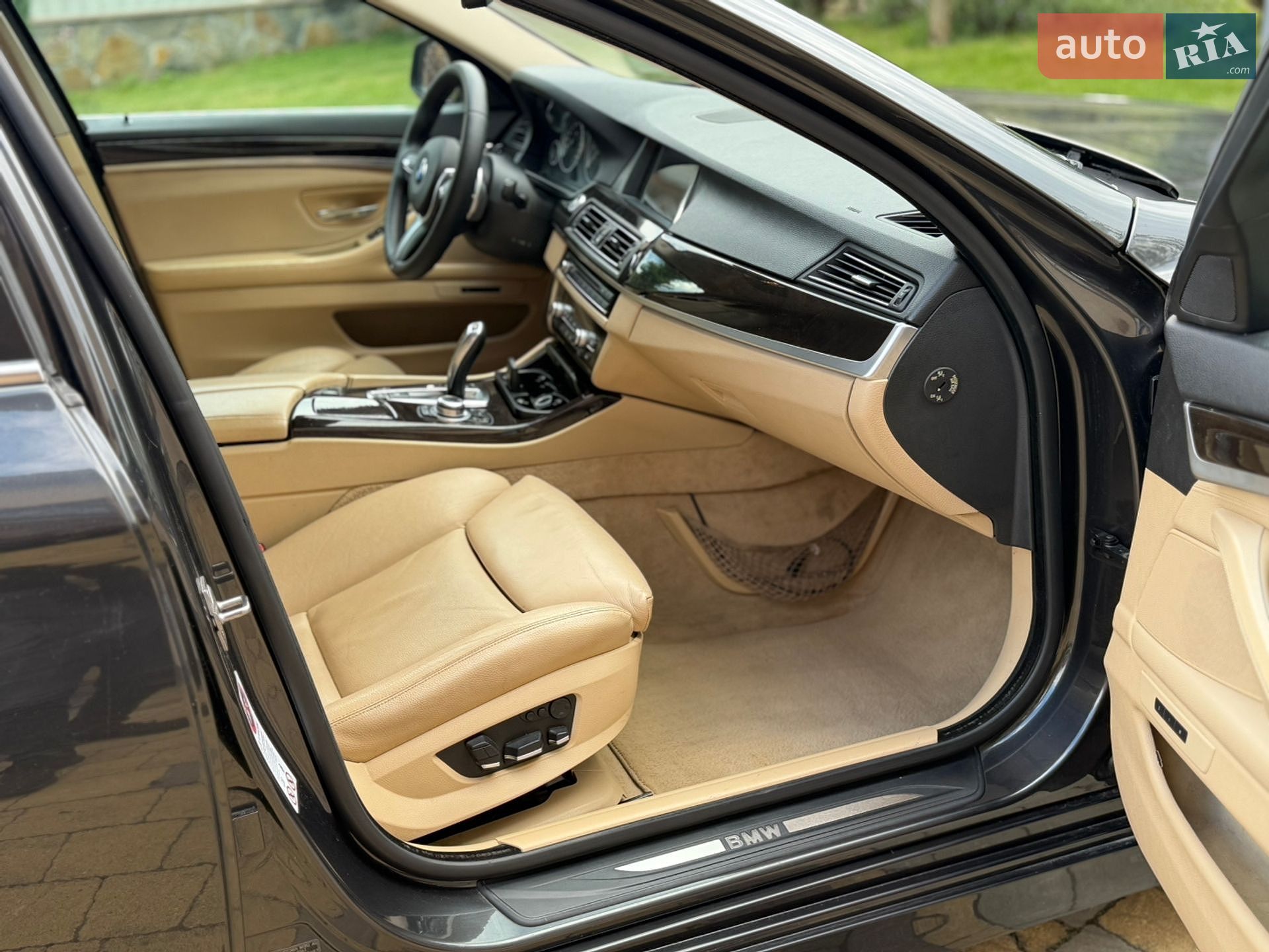 BMW 5 Series 2010 VIN WBAFW31090C563097 фото оголошення 9 з 15