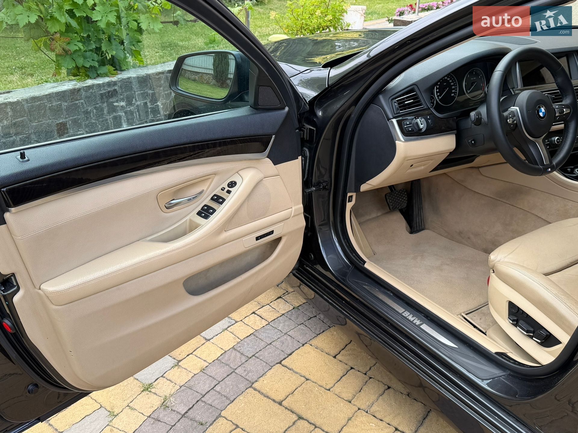 BMW 5 Series 2010 VIN WBAFW31090C563097 фото оголошення 12 з 15