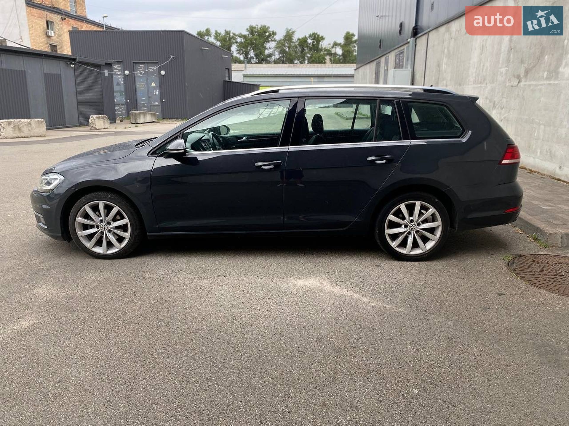 Volkswagen Golf 2019 VIN WVWZZZAUZLP507469 фото оголошення 4 з 31