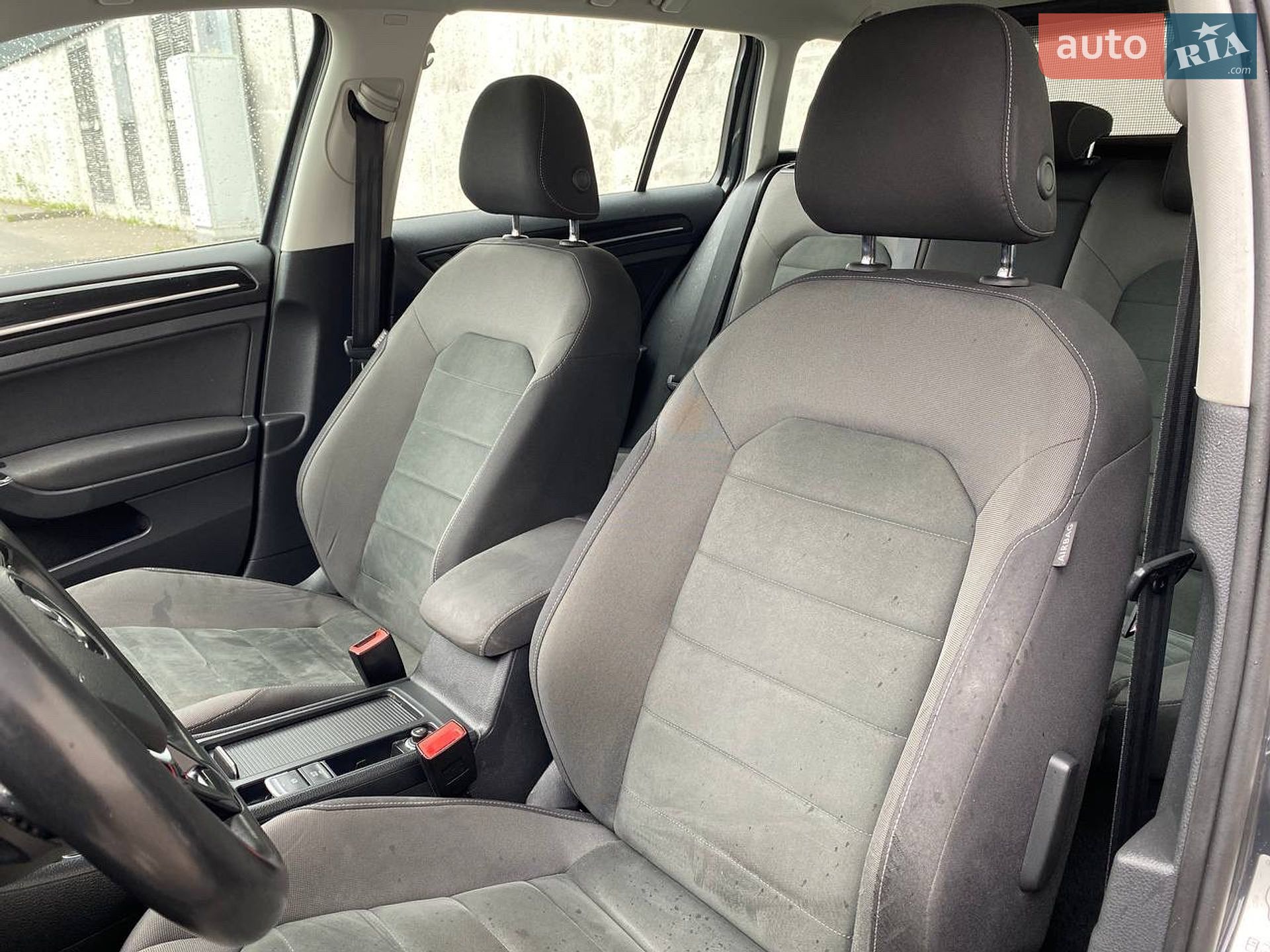 Volkswagen Golf 2019 VIN WVWZZZAUZLP507469 фото оголошення 10 з 31