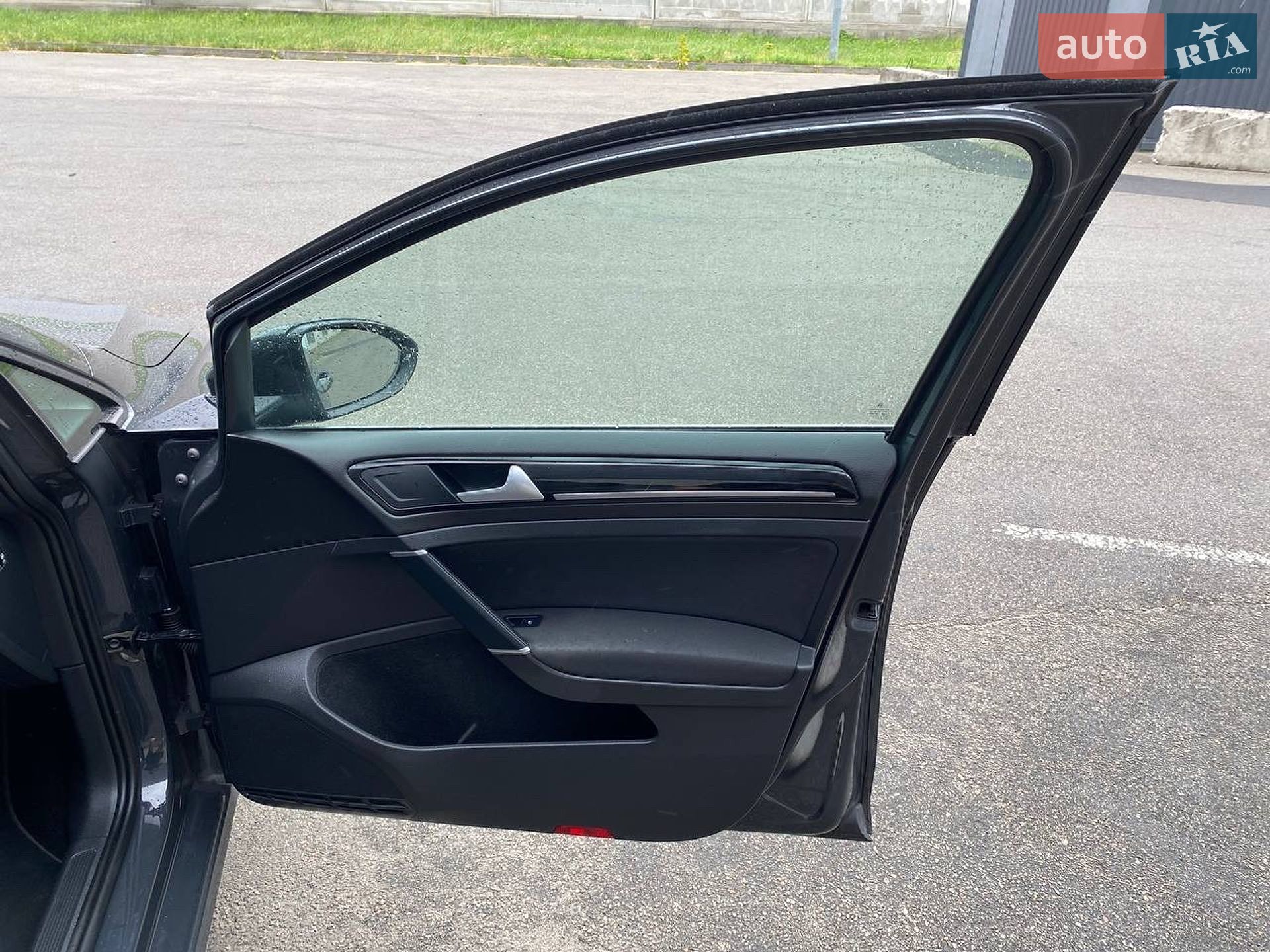 Volkswagen Golf 2019 VIN WVWZZZAUZLP507469 фото оголошення 16 з 31