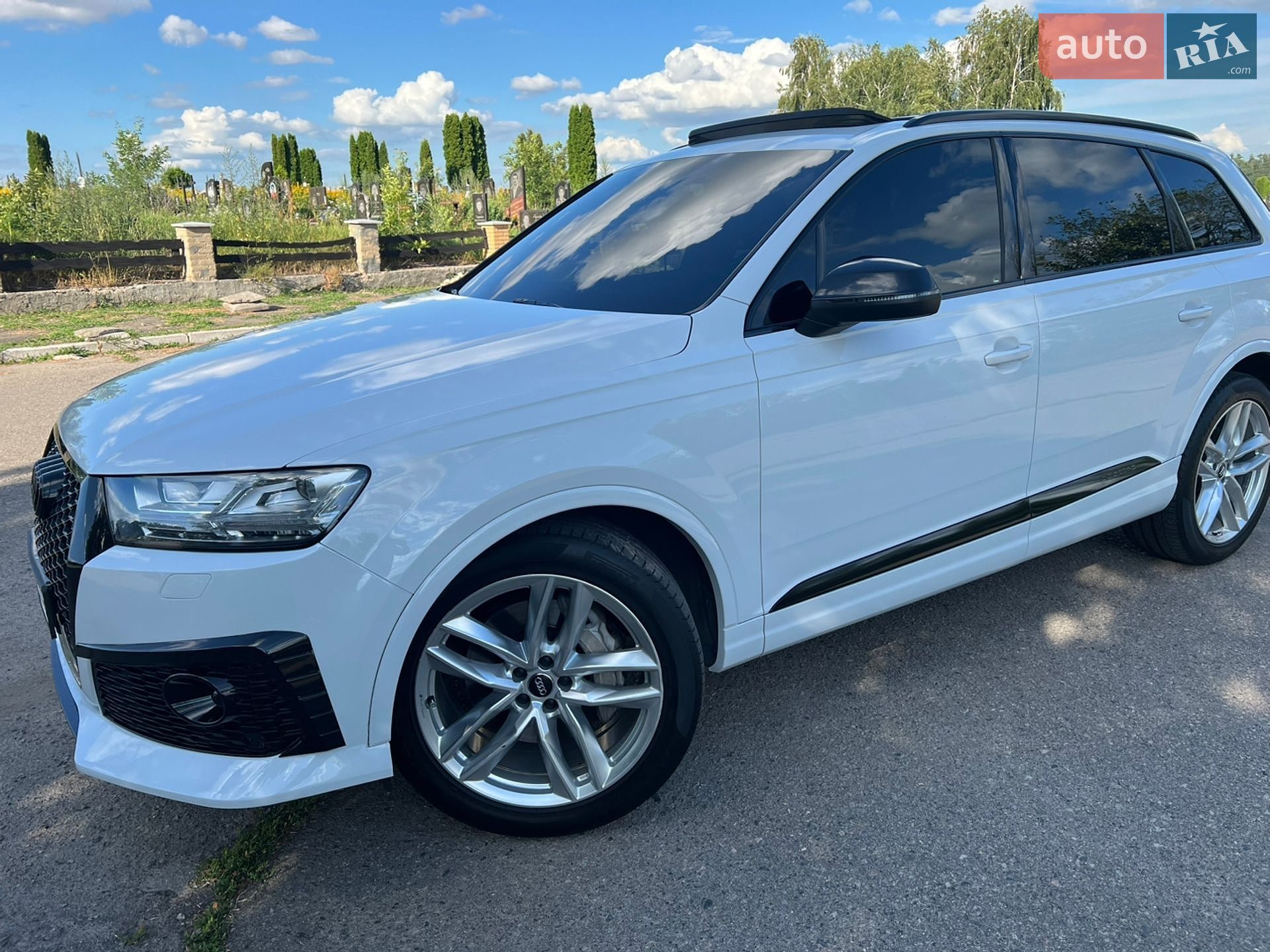 Audi Q7 2018 VIN WA1VAAF74JD029261 фото оголошення 13 з 38