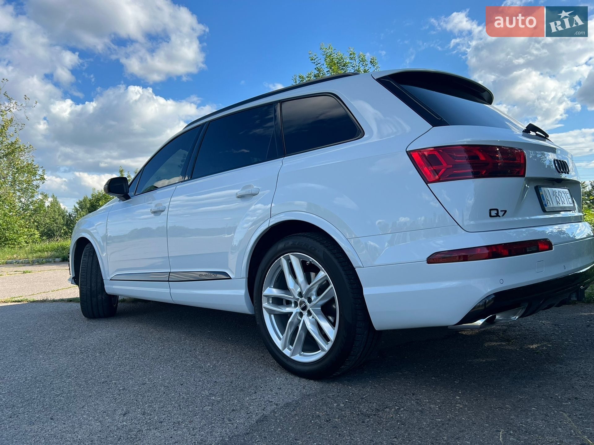 Audi Q7 2018 VIN WA1VAAF74JD029261 фото оголошення 17 з 38