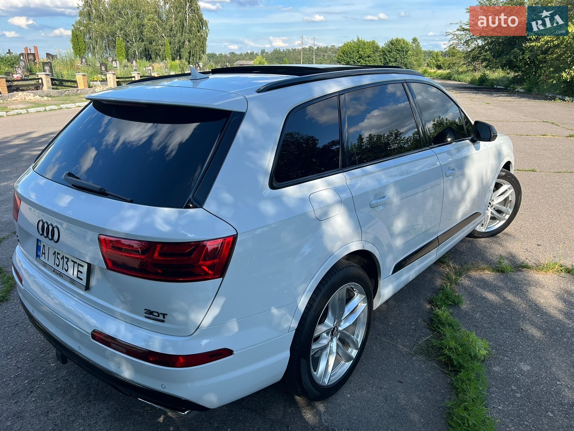 Audi Q7 2018 VIN WA1VAAF74JD029261 фото оголошення 27 з 38