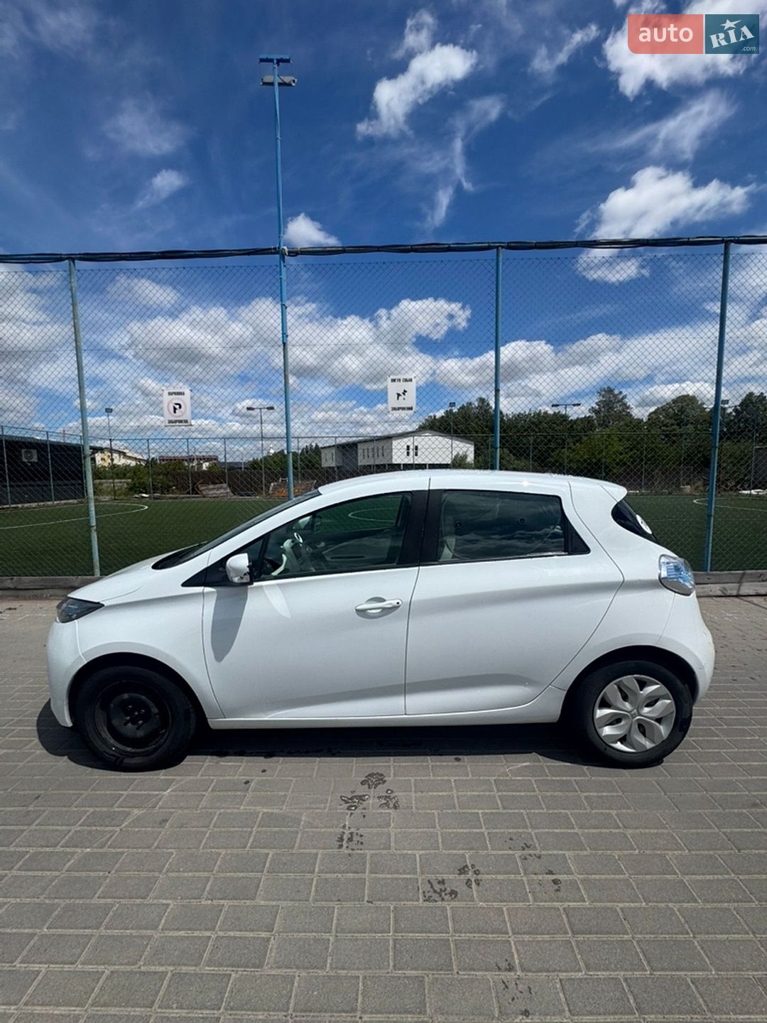Renault Zoe 2019 VIN VF1AG000363004324 фото оголошення 3 з 22