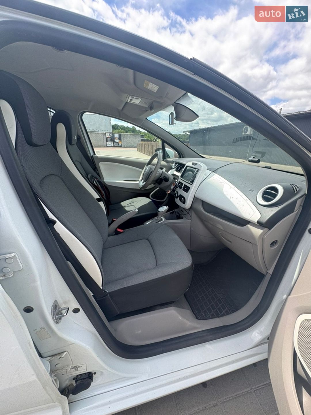 Renault Zoe 2019 VIN VF1AG000363004324 фото оголошення 11 з 22