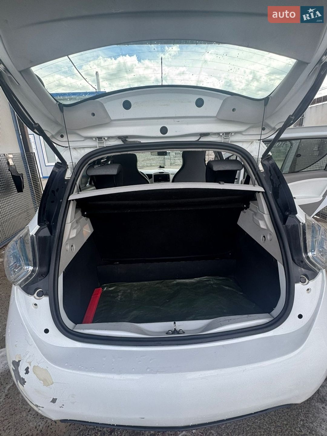Renault Zoe 2019 VIN VF1AG000363004324 фото оголошення 13 з 22