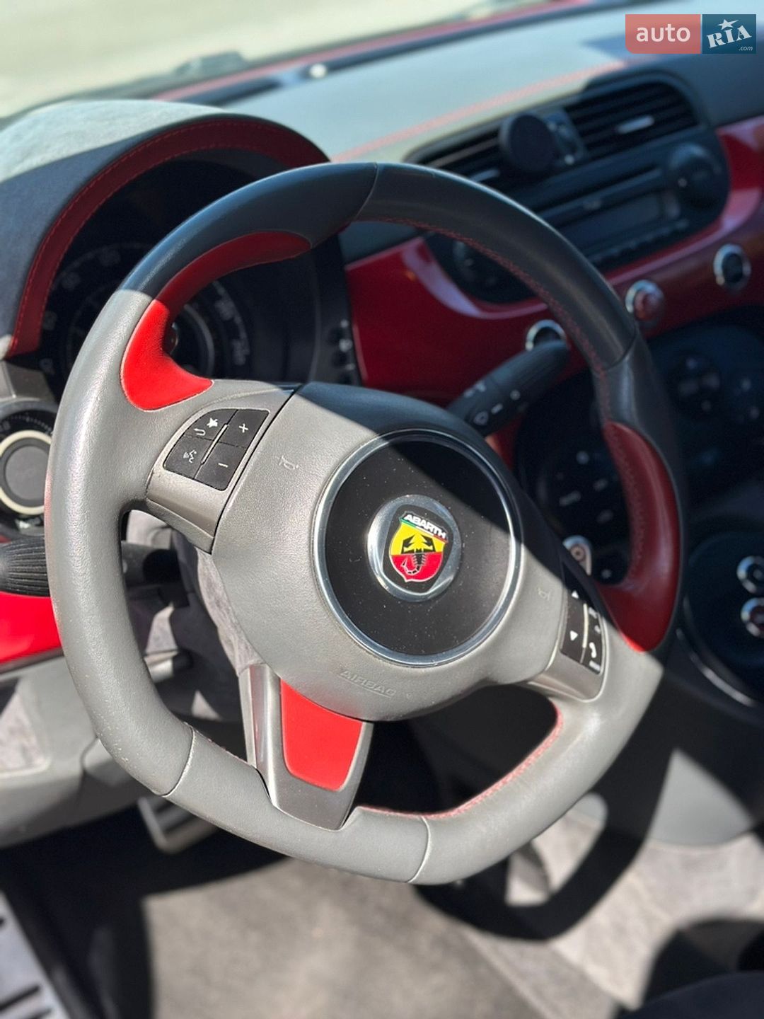 Abarth Fiat 500 2013 VIN ZFA3120000J117373 фото оголошення 14 з 17