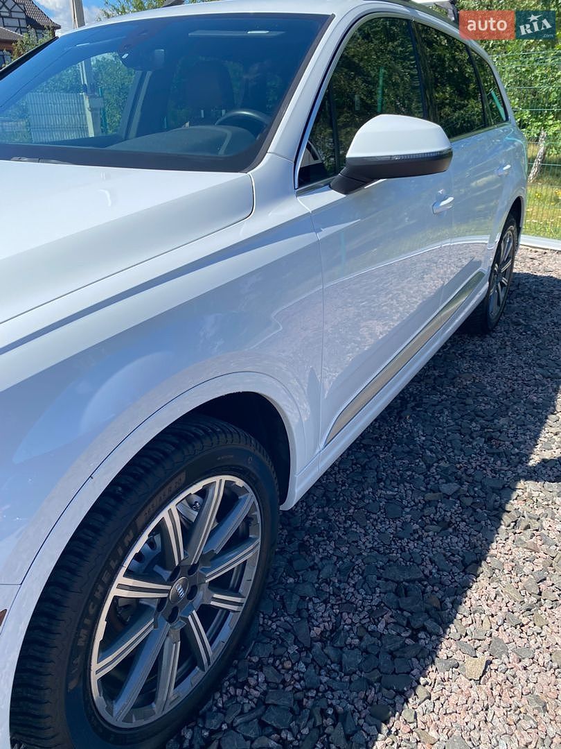 Audi Q7 2019 VIN WA1LHAF77KD038671 фото оголошення 8 з 50