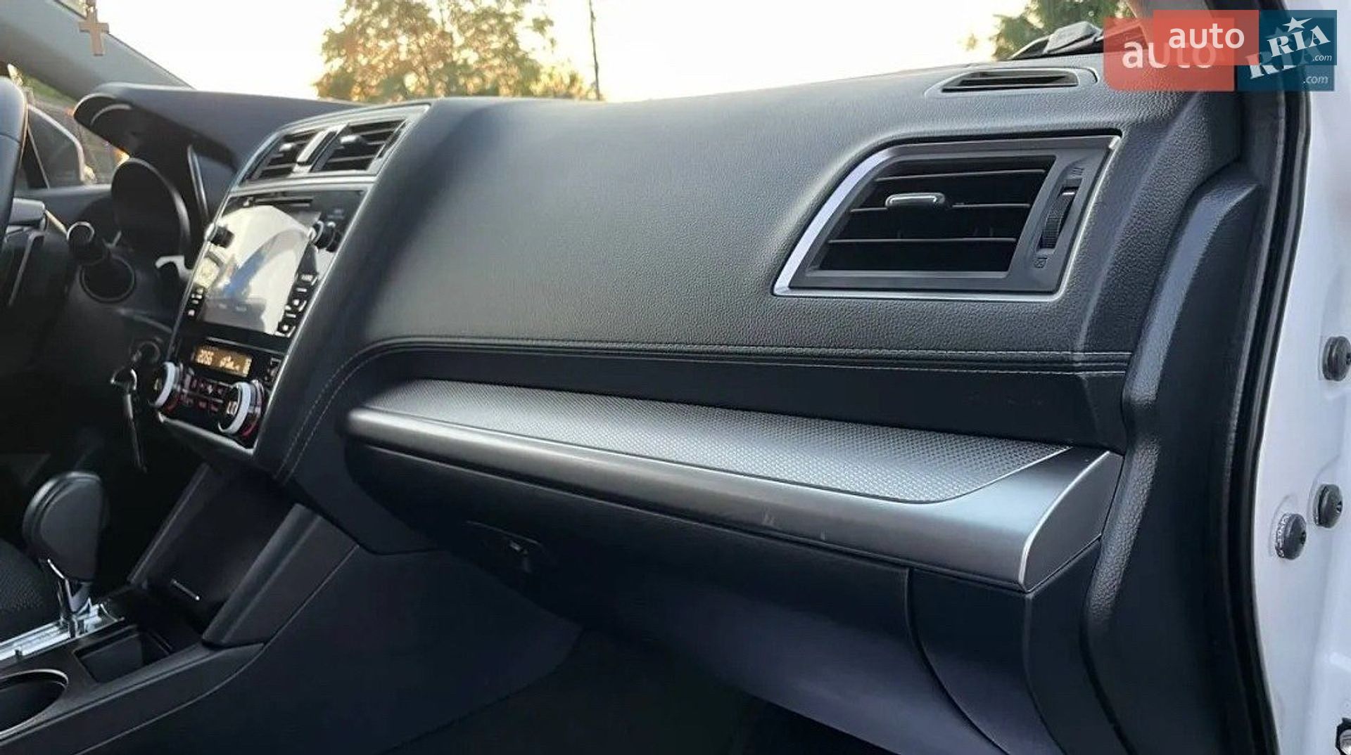 Subaru Outback 2018 VIN 4S4BSAFC5K3248767 фото оголошення 43 з 46