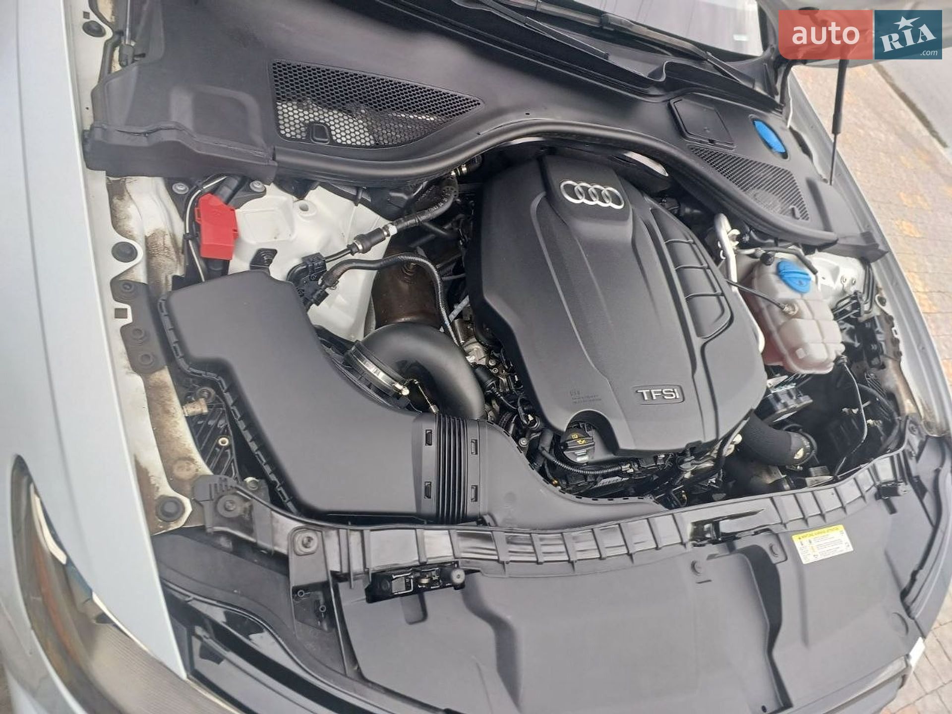 Audi A6 2017 VIN WAUF8AFC4JN050377 фото оголошення 7 з 24