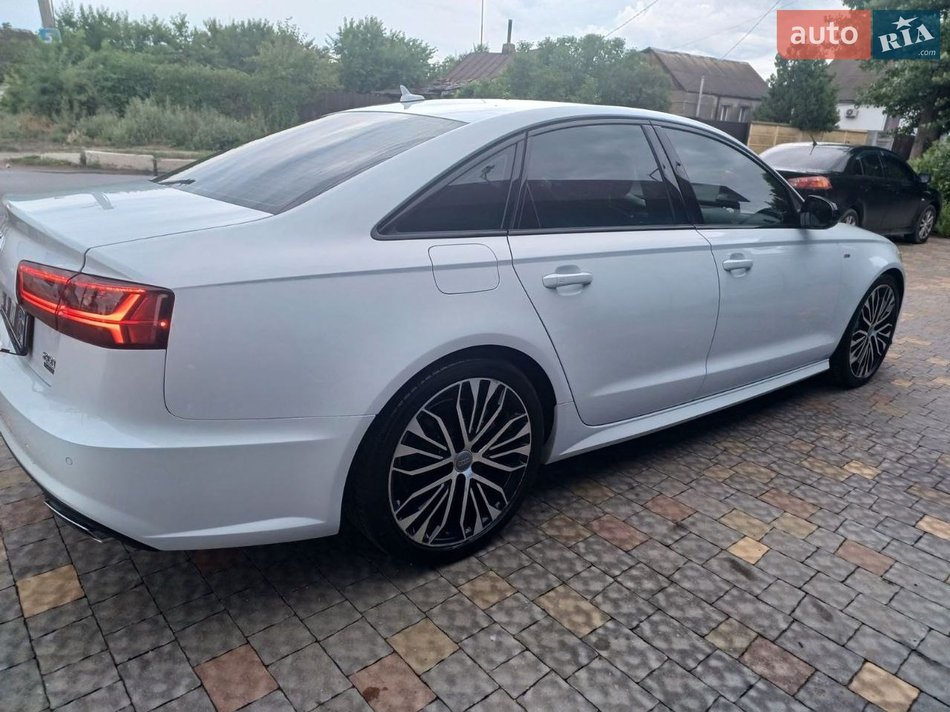 Audi A6 2017 VIN WAUF8AFC4JN050377 фото оголошення 12 з 24