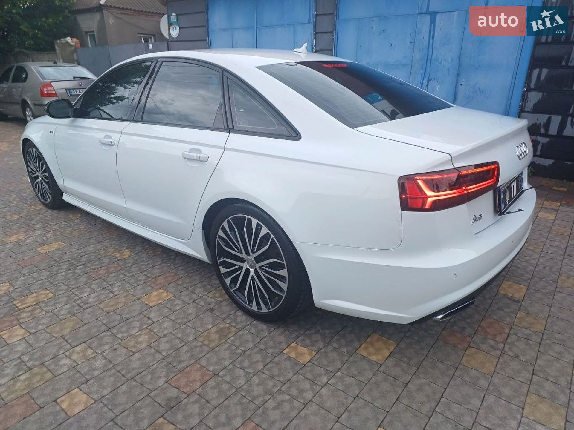 Audi A6 2017 VIN WAUF8AFC4JN050377 фото оголошення 13 з 24
