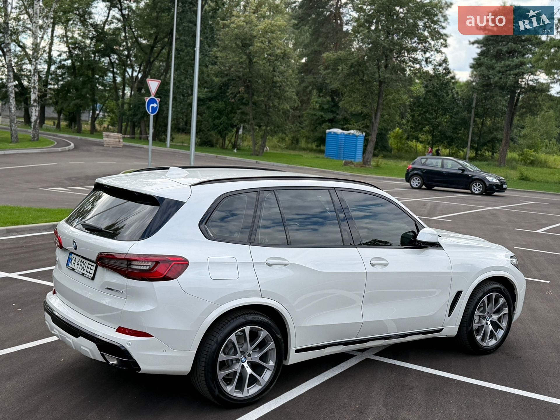 BMW X5 2019 VIN WBACV61090LK19017 фото оголошення 21 з 128