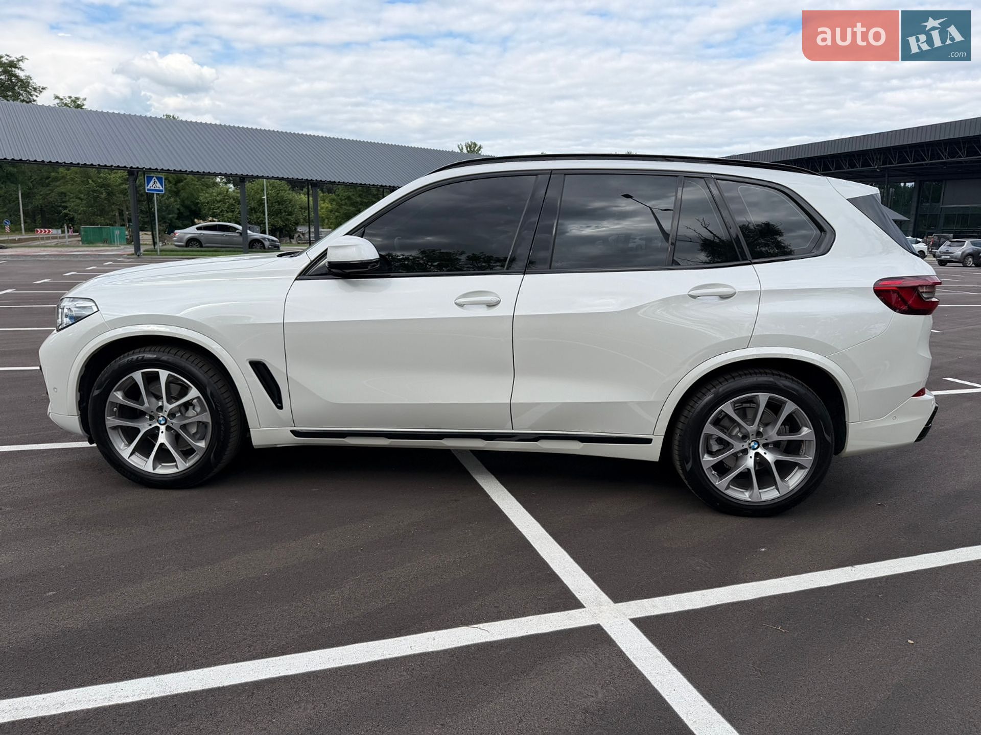BMW X5 2019 VIN WBACV61090LK19017 фото оголошення 23 з 128
