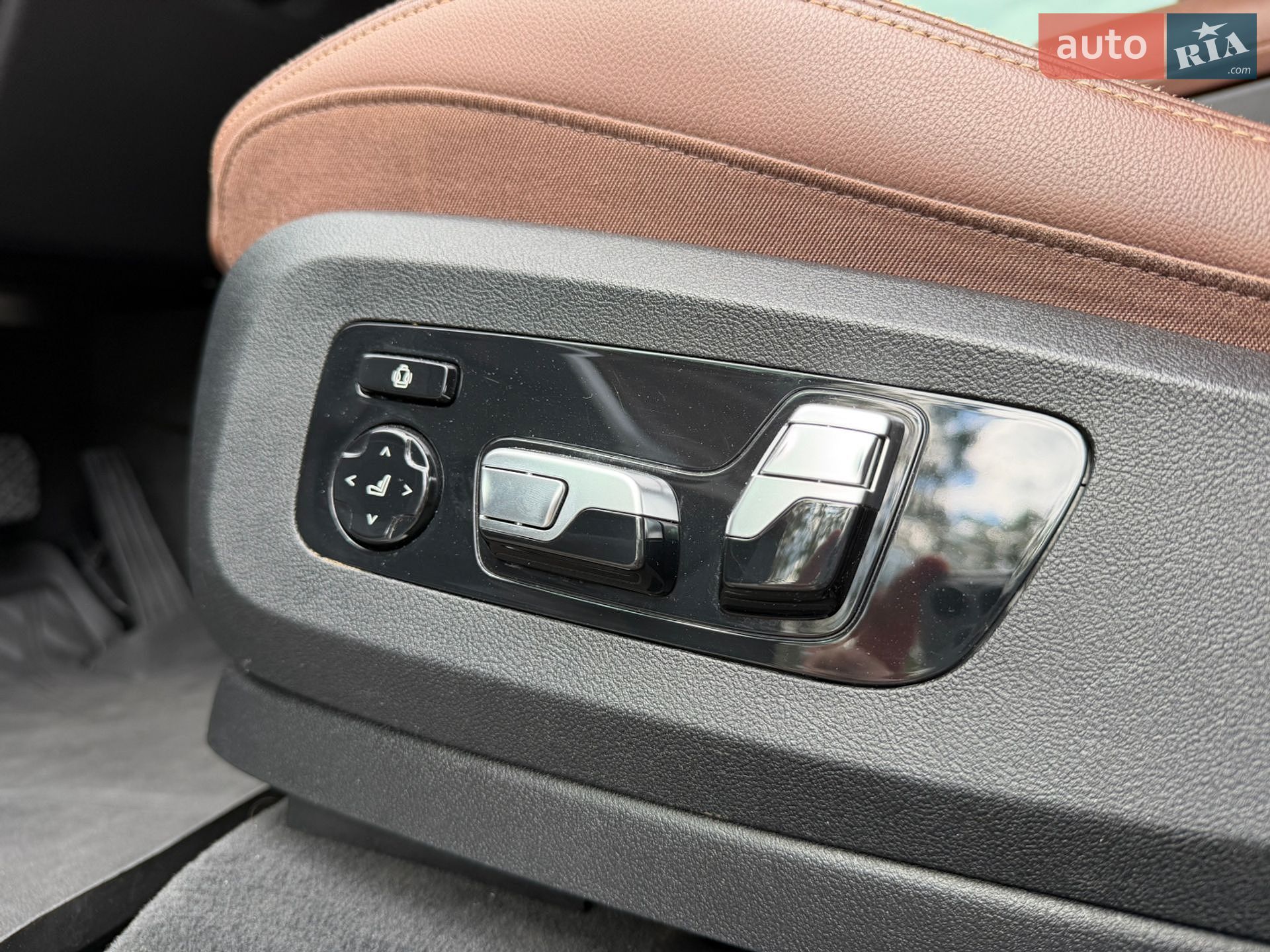 BMW X5 2019 VIN WBACV61090LK19017 фото оголошення 48 з 128