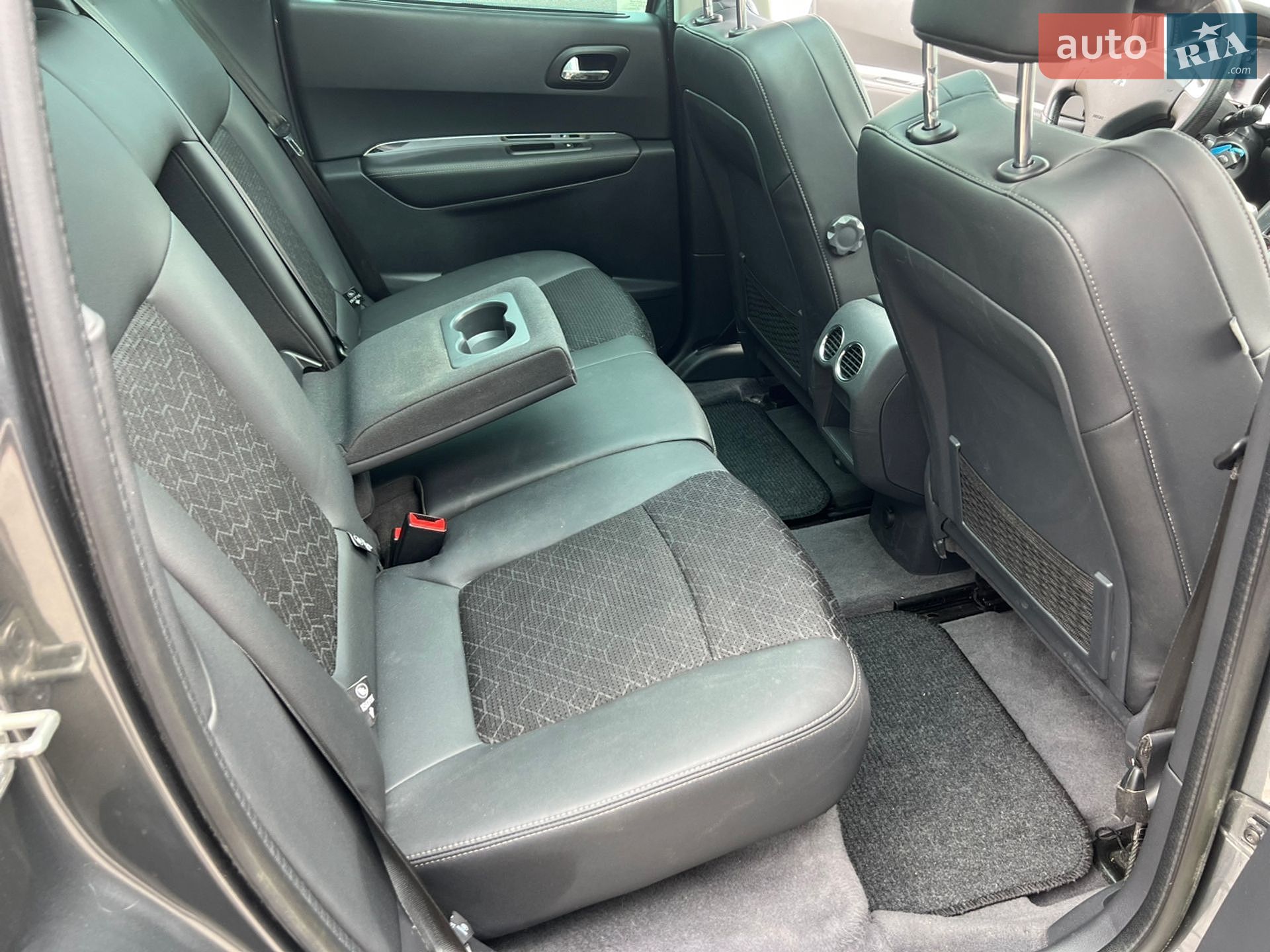 Peugeot 3008 2014 VIN VF30U9HD8DS251569 фото оголошення 32 з 45