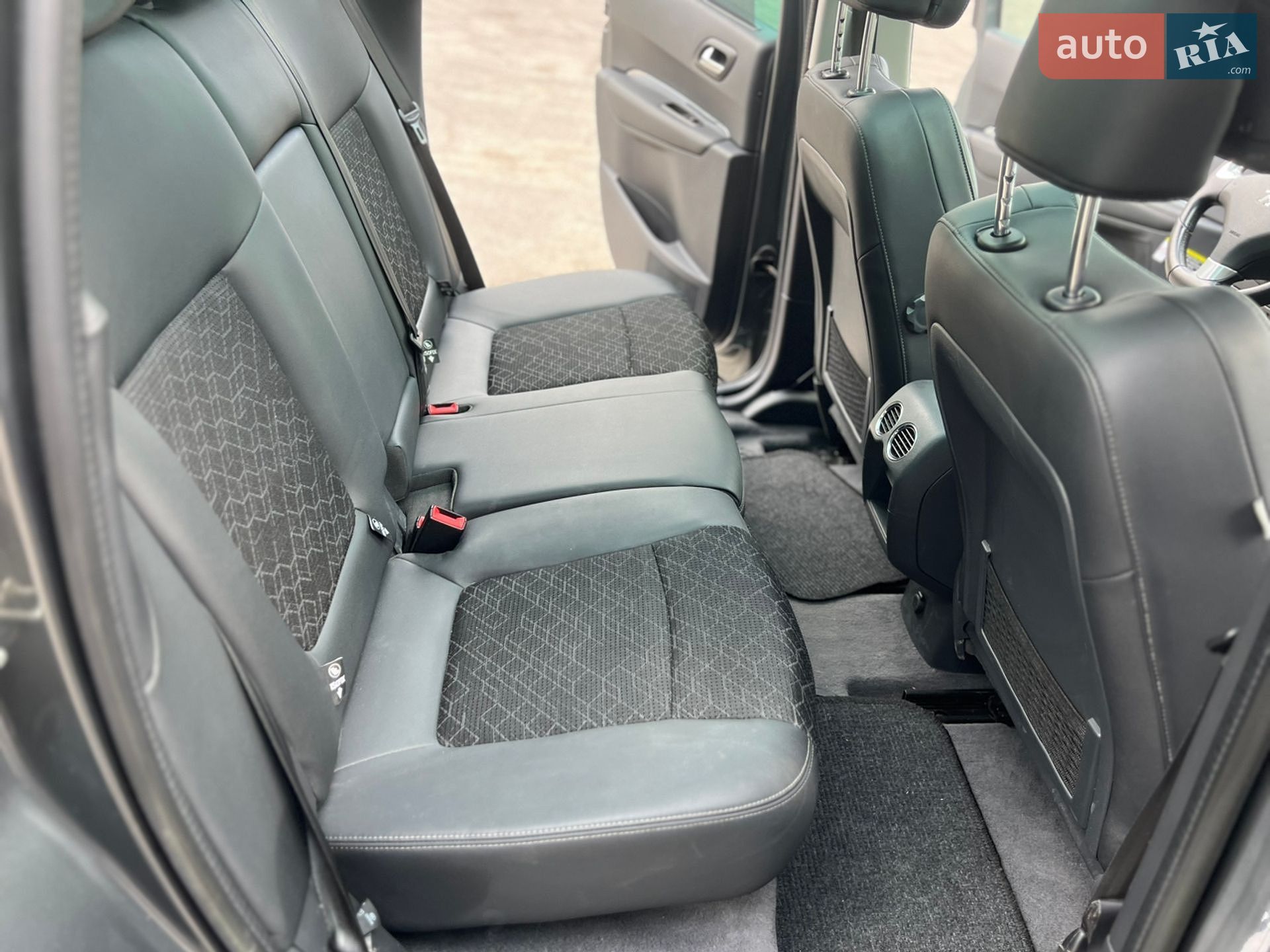 Peugeot 3008 2014 VIN VF30U9HD8DS251569 фото оголошення 42 з 45
