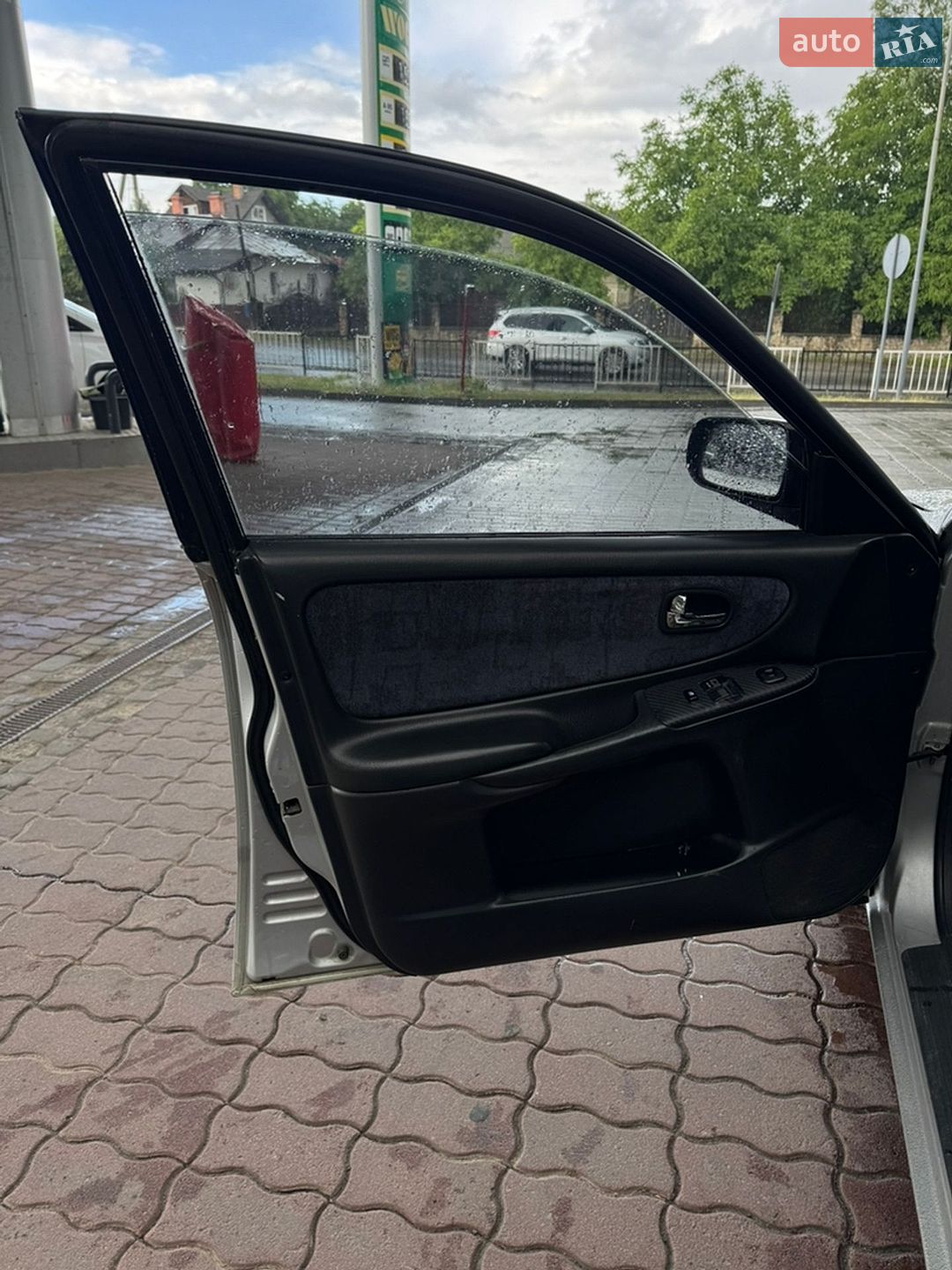 Mazda 626 1998 VIN JMZGF12F201183731 фото оголошення 12 з 27