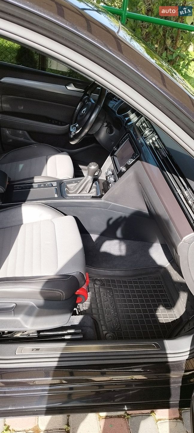 Volkswagen Passat 2016 VIN WVWZZZ3CZGE217424 фото оголошення 3 з 5