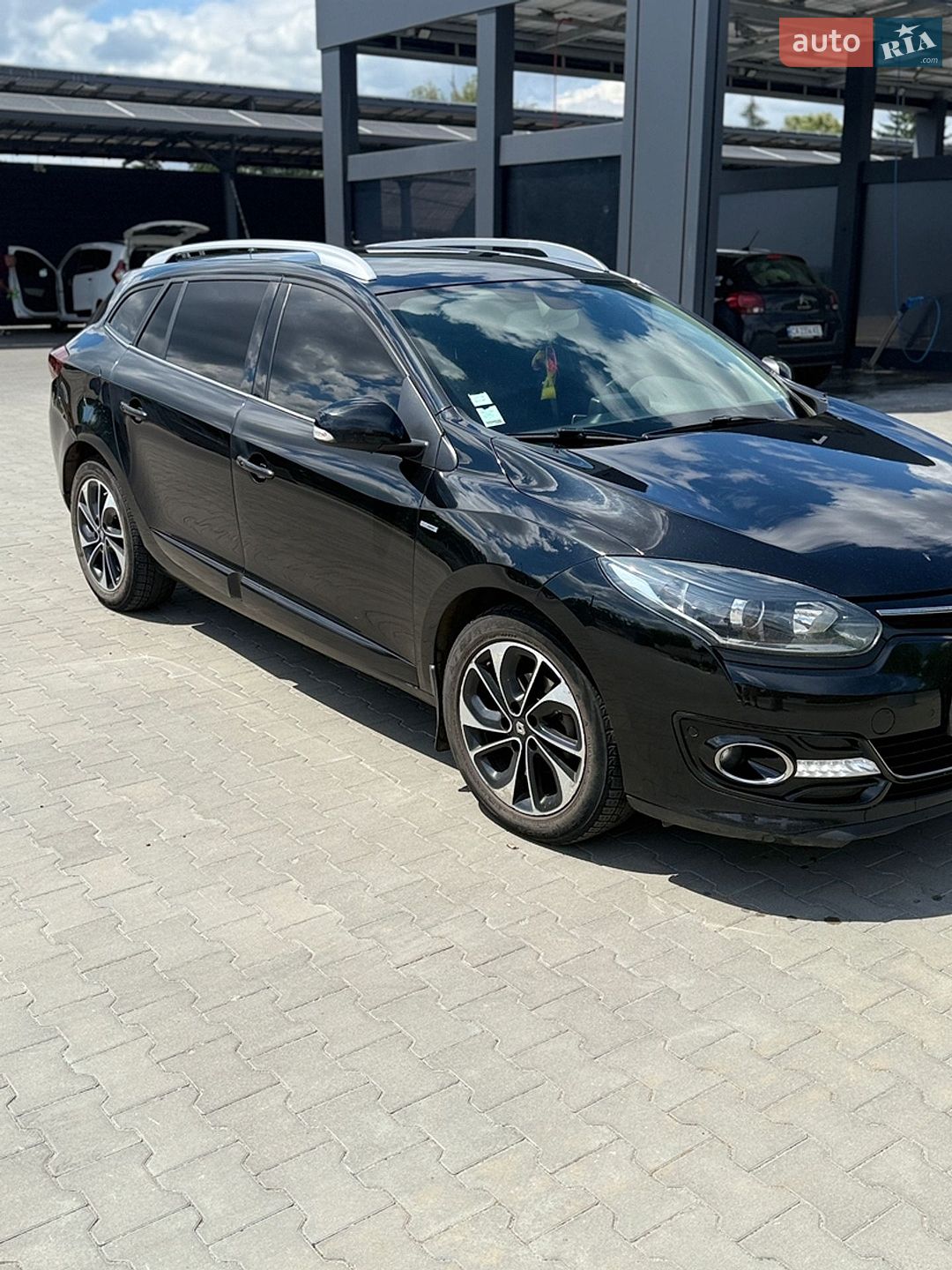 Renault Megane 2015 VIN VF1KZ030H54654323 фото оголошення 6 з 23