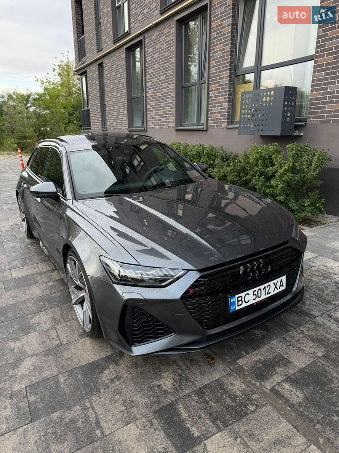 Audi RS6 2023 VIN WUAZZZF29RN903826 фото оголошення 5 з 30