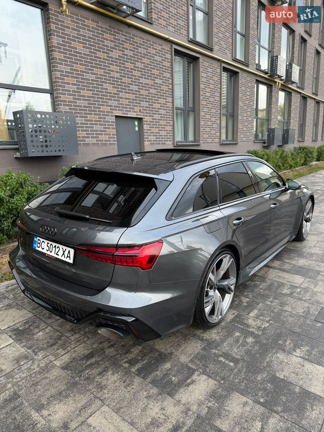 Audi RS6 2023 VIN WUAZZZF29RN903826 фото оголошення 12 з 30