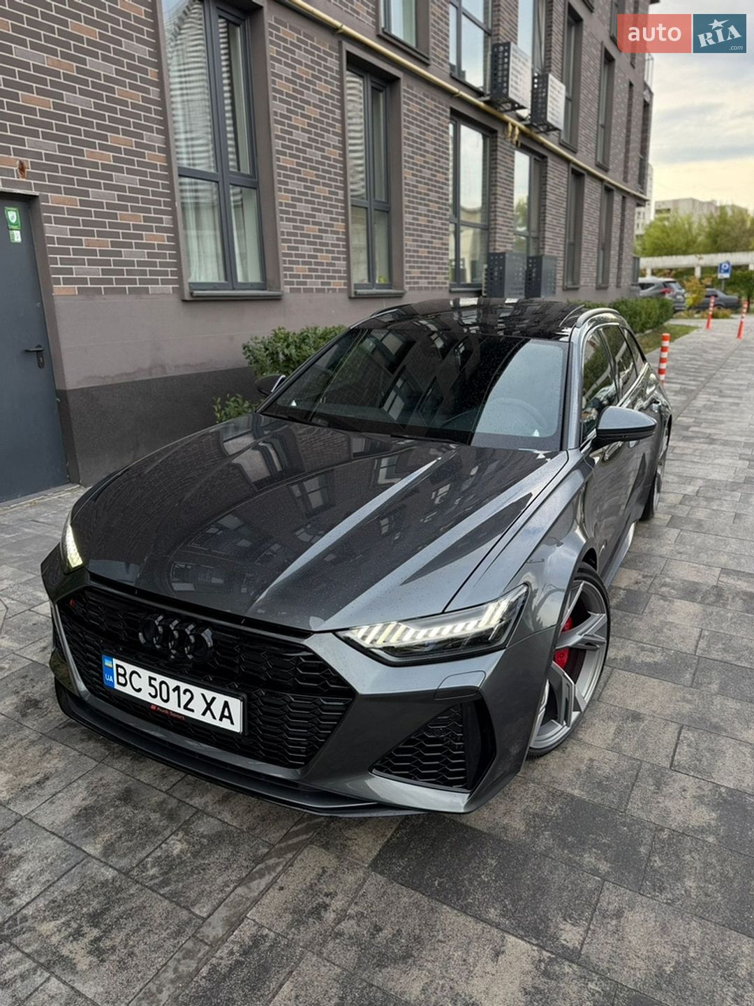 Audi RS6 2023 VIN WUAZZZF29RN903826 фото оголошення 6 з 30