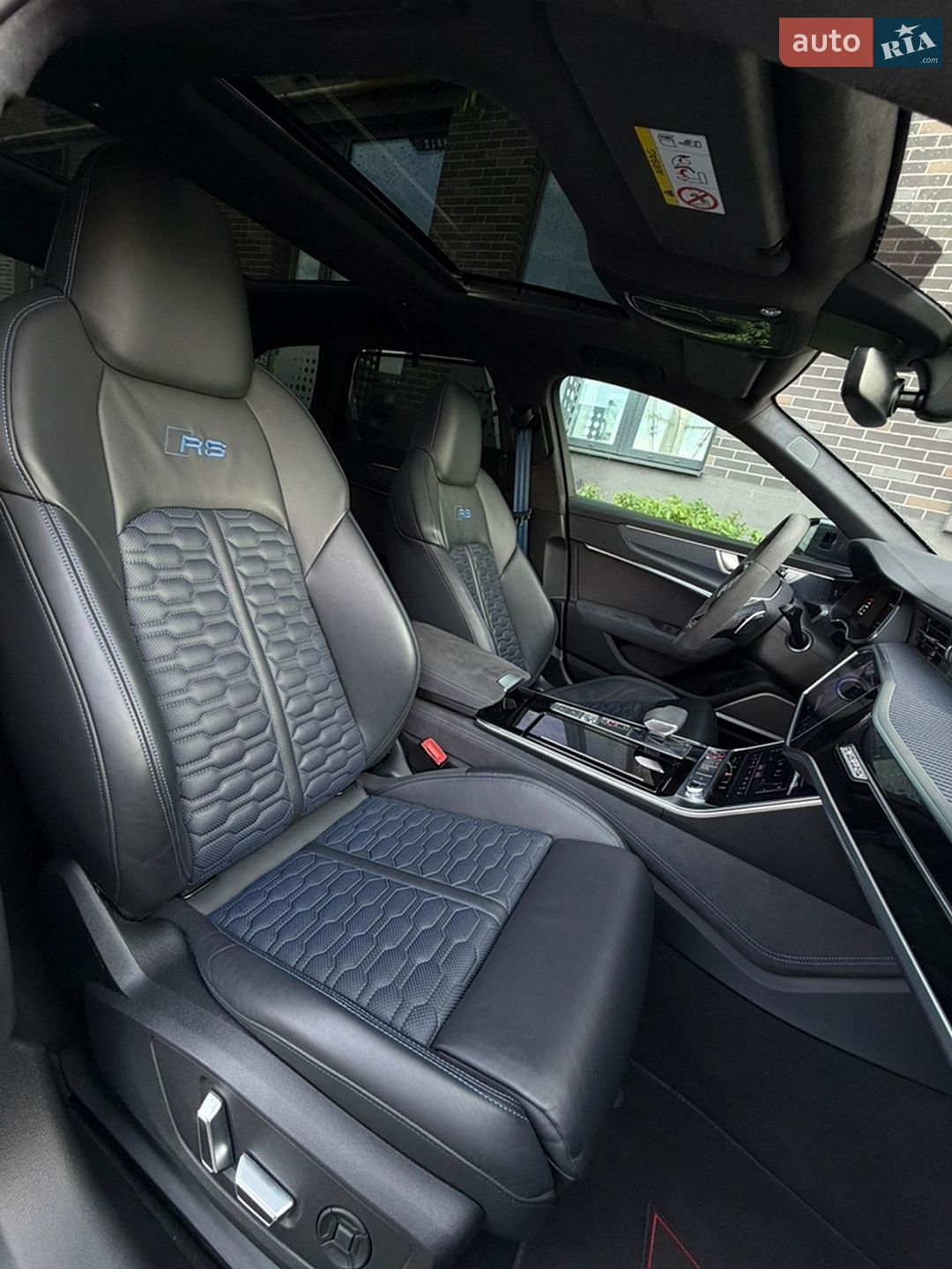 Audi RS6 2023 VIN WUAZZZF29RN903826 фото оголошення 22 з 30
