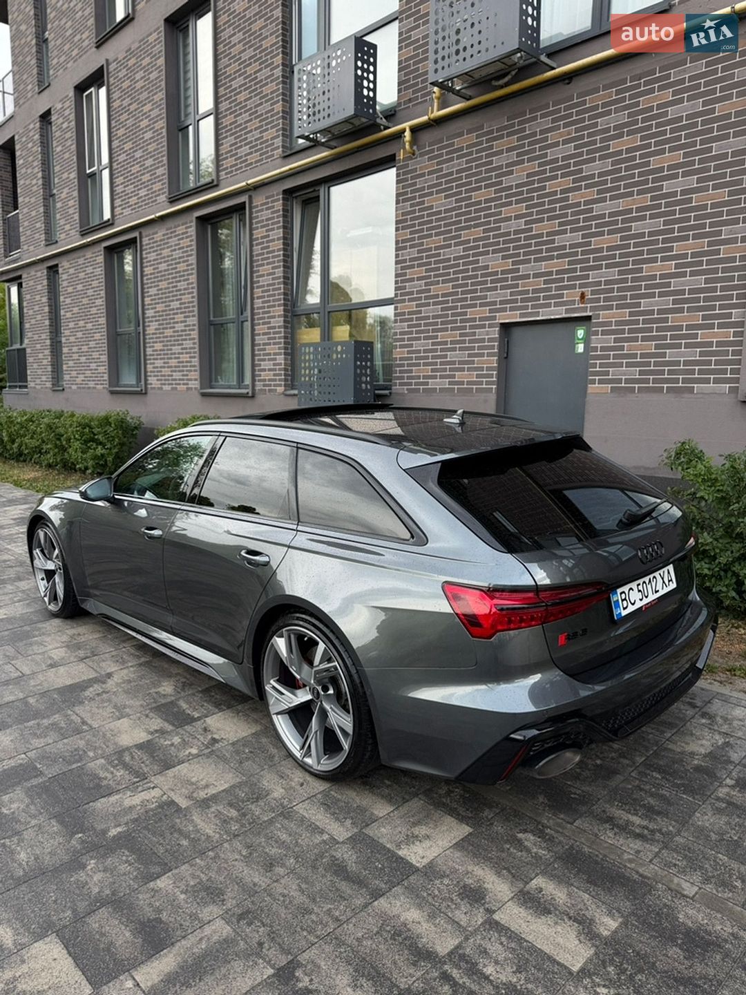 Audi RS6 2023 VIN WUAZZZF29RN903826 фото оголошення 14 з 30
